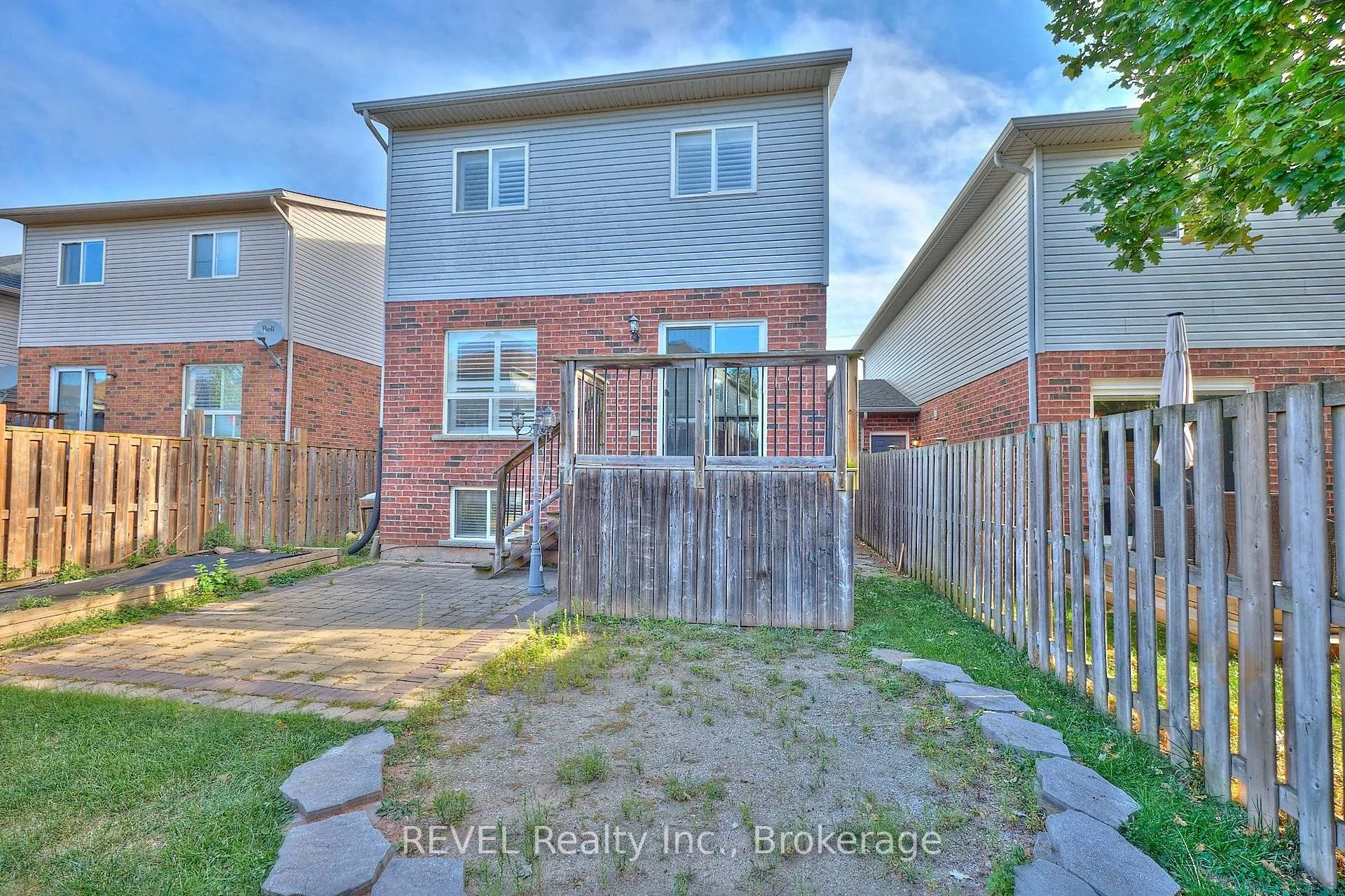 Photo 56 of Unit 4, 334 Main Street E, Grimsby, Grimsby East — HOMEH