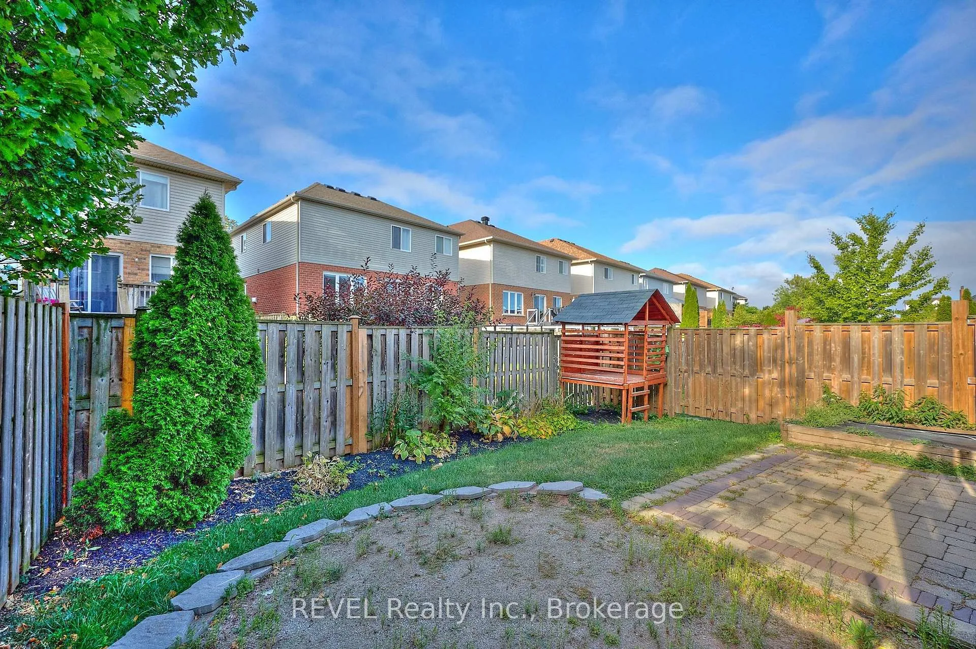 Photo 60 of Unit 4, 334 Main Street E, Grimsby, Grimsby East — HOMEH