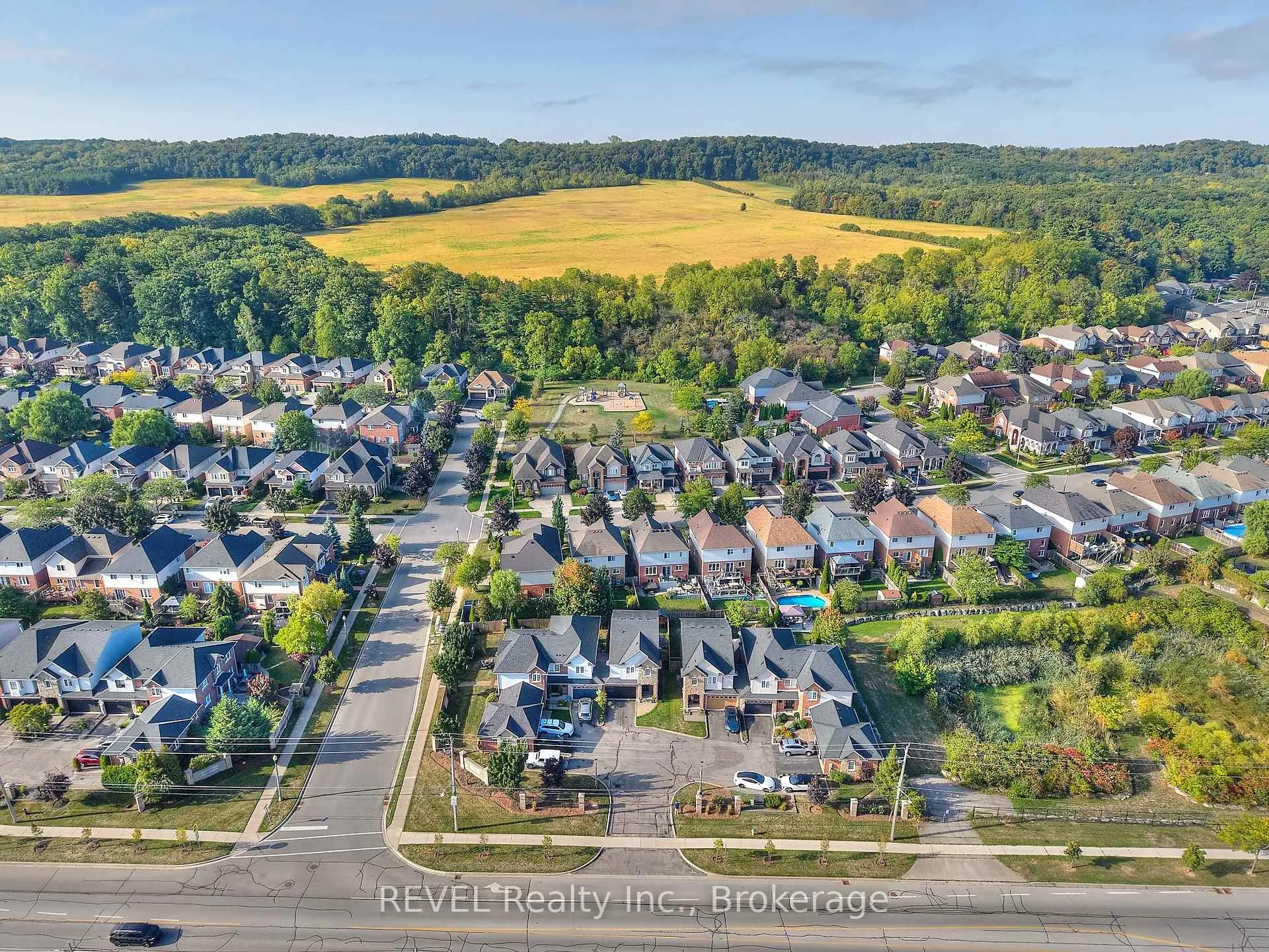 Photo 65 of Unit 4, 334 Main Street E, Grimsby, Grimsby East — HOMEH