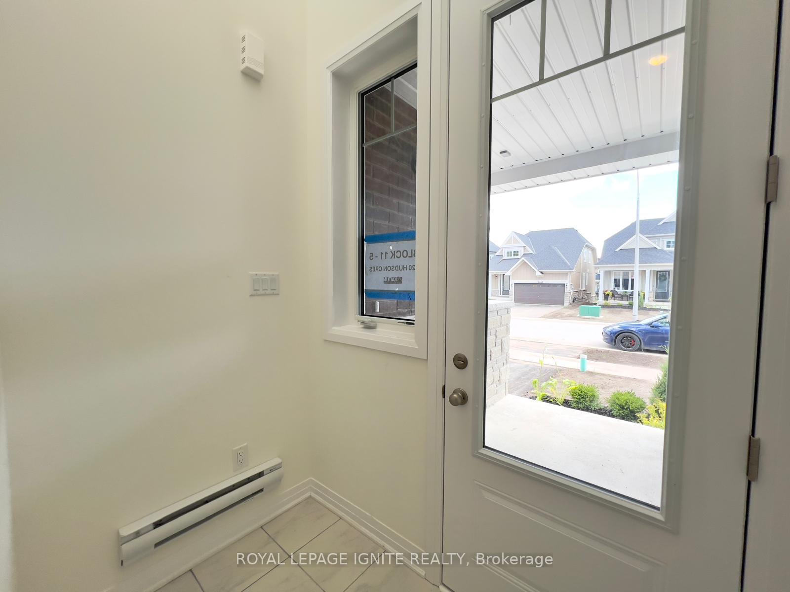 Photo 12 of 520 Hudson Crescent, Midland — HOMEH
