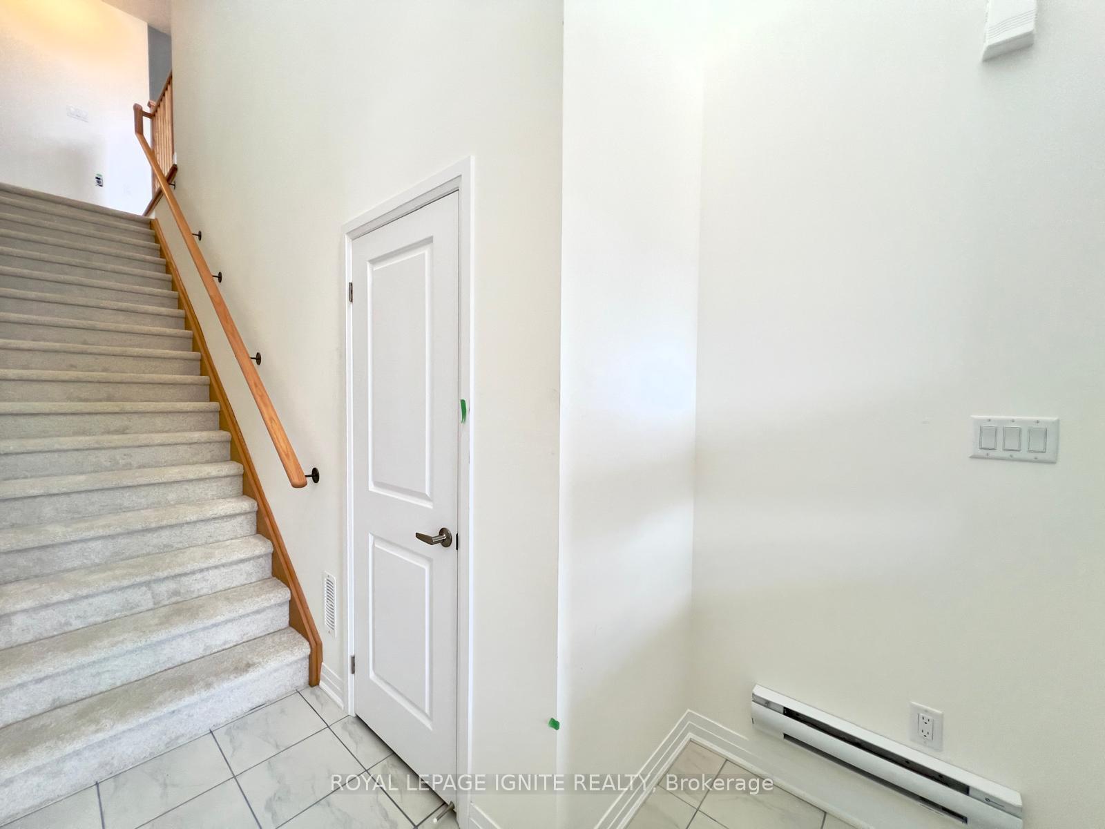 Photo 11 of 520 Hudson Crescent, Midland — HOMEH