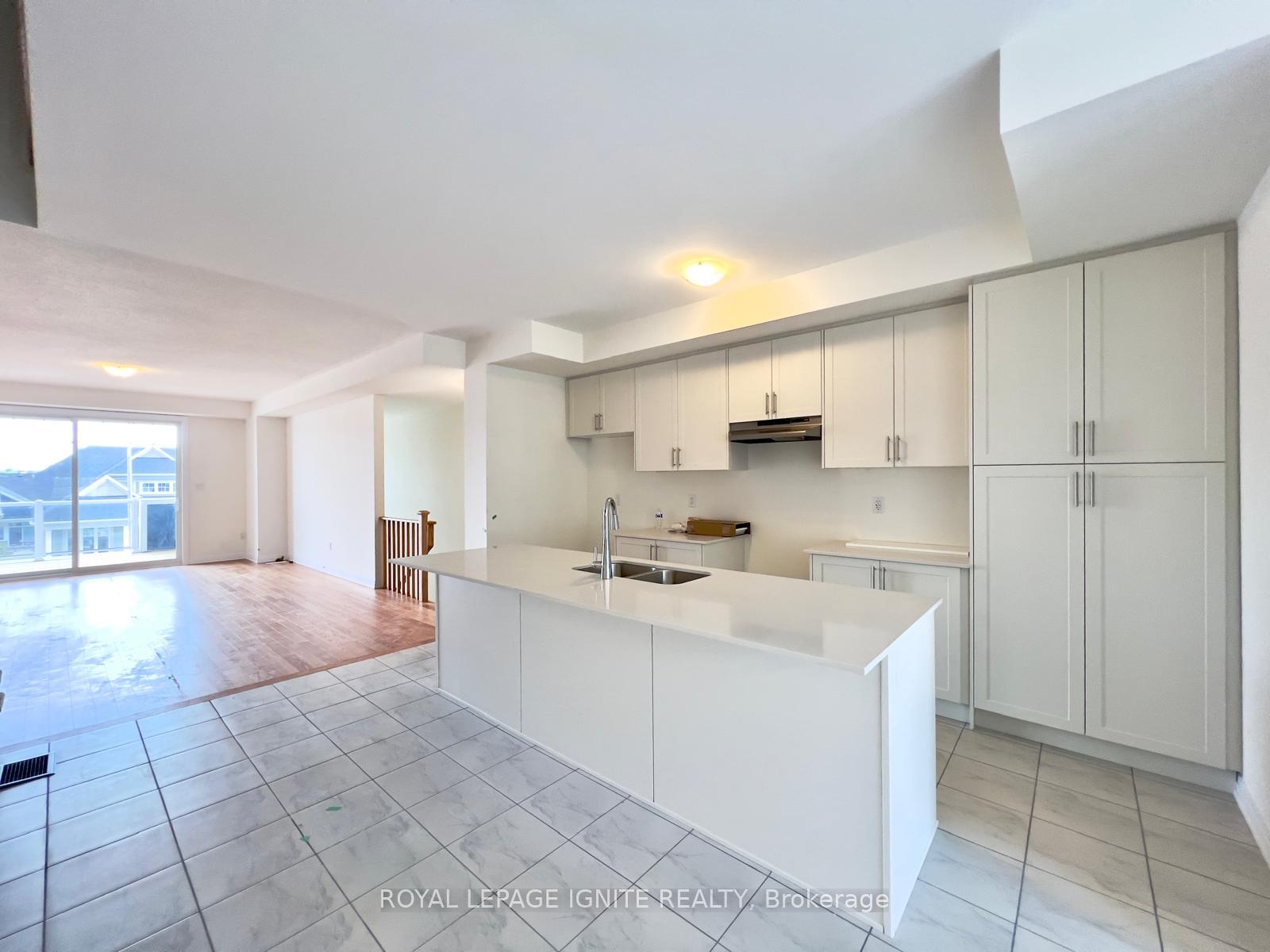 Photo 13 of 520 Hudson Crescent, Midland — HOMEH