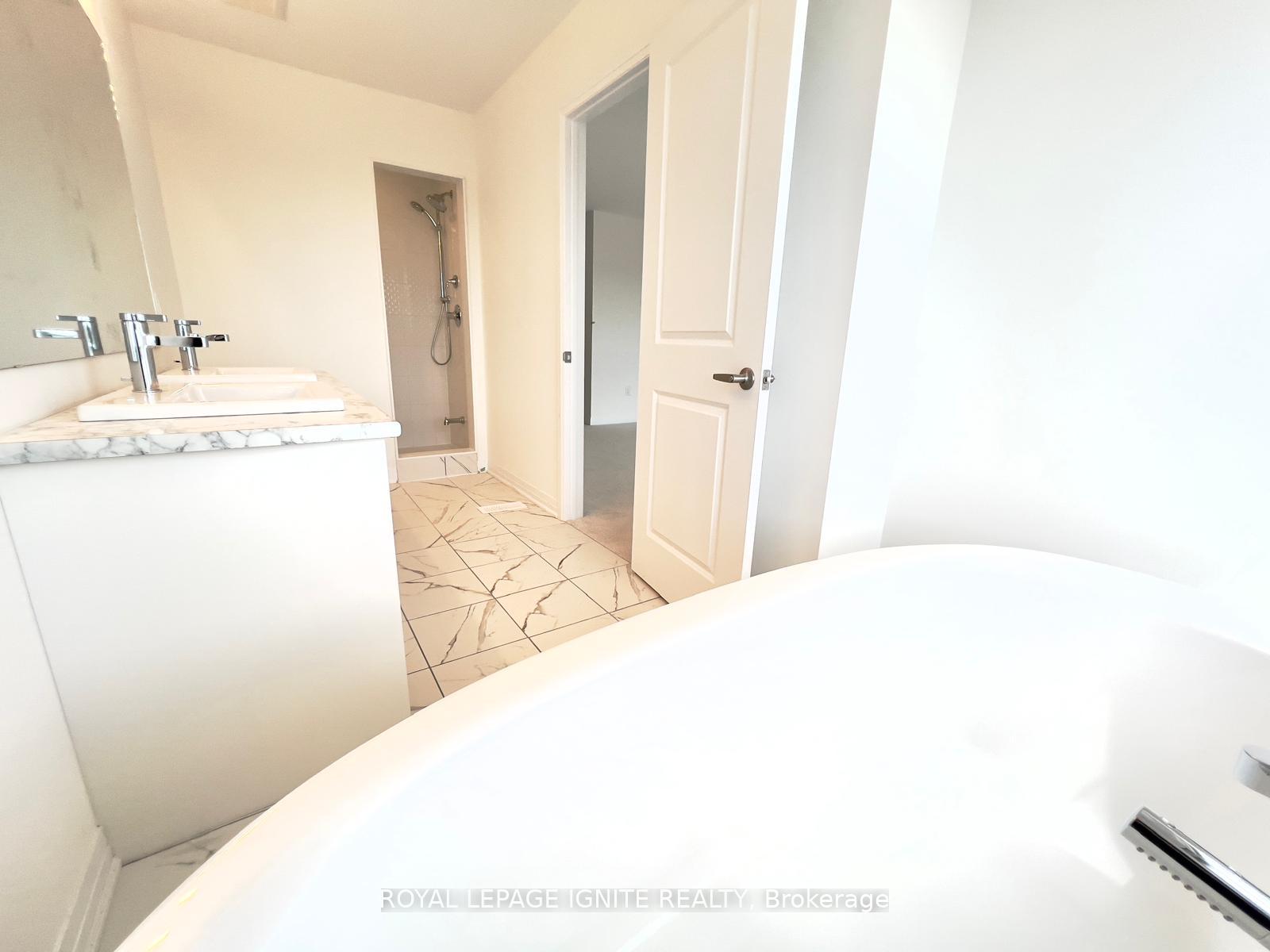 Photo 22 of 520 Hudson Crescent, Midland — HOMEH