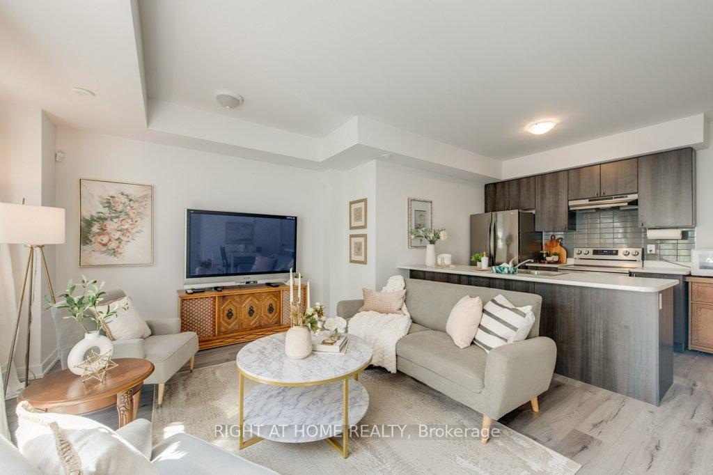Photo 5 of Unit 908, 1655 Palmers Saw Mill Road, Pickering, Duffin Heights — HOMEH