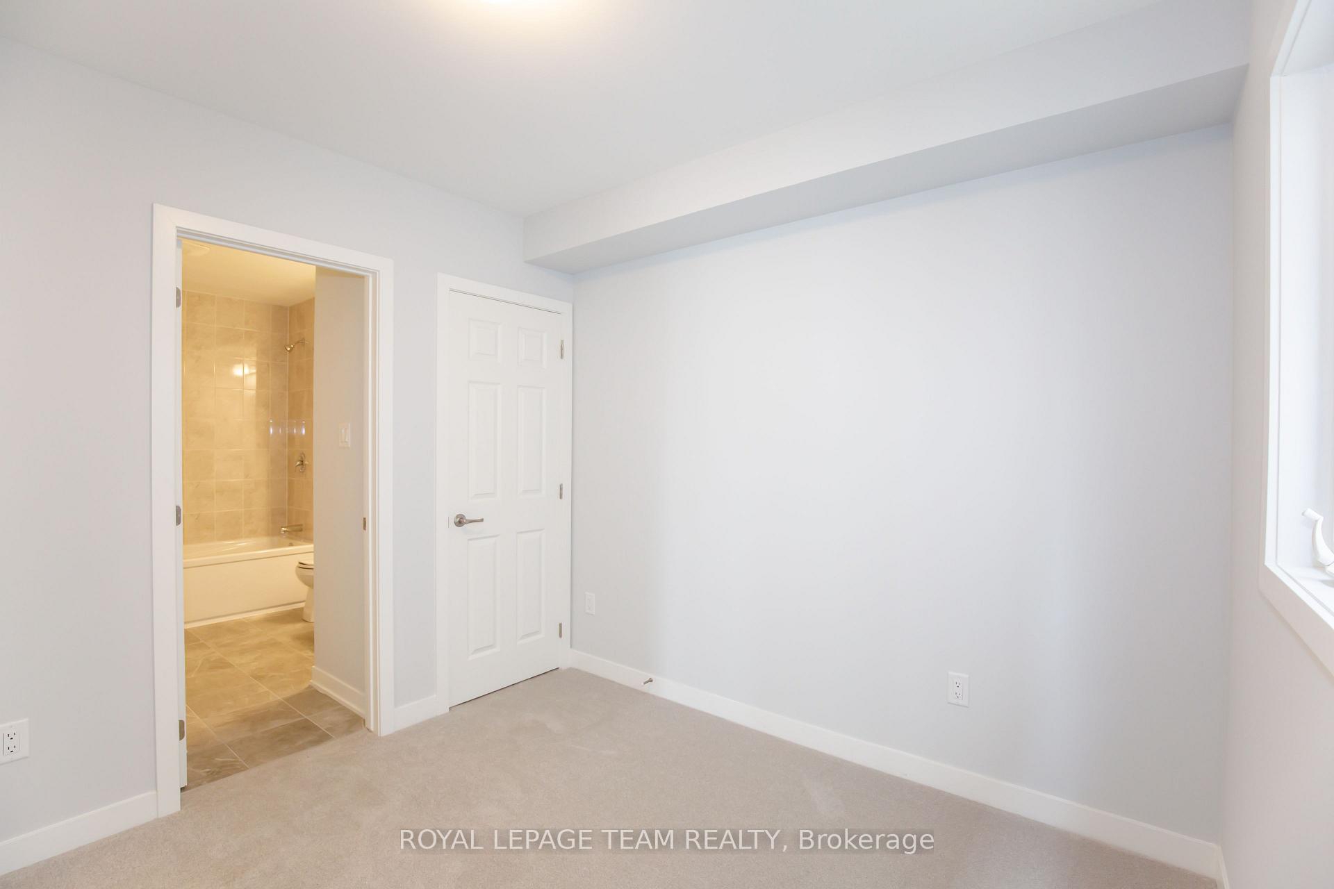 Photo 7 of 29 Stitch Mews N, Ottawa, Remainder of Stittsville & Area — HOMEH
