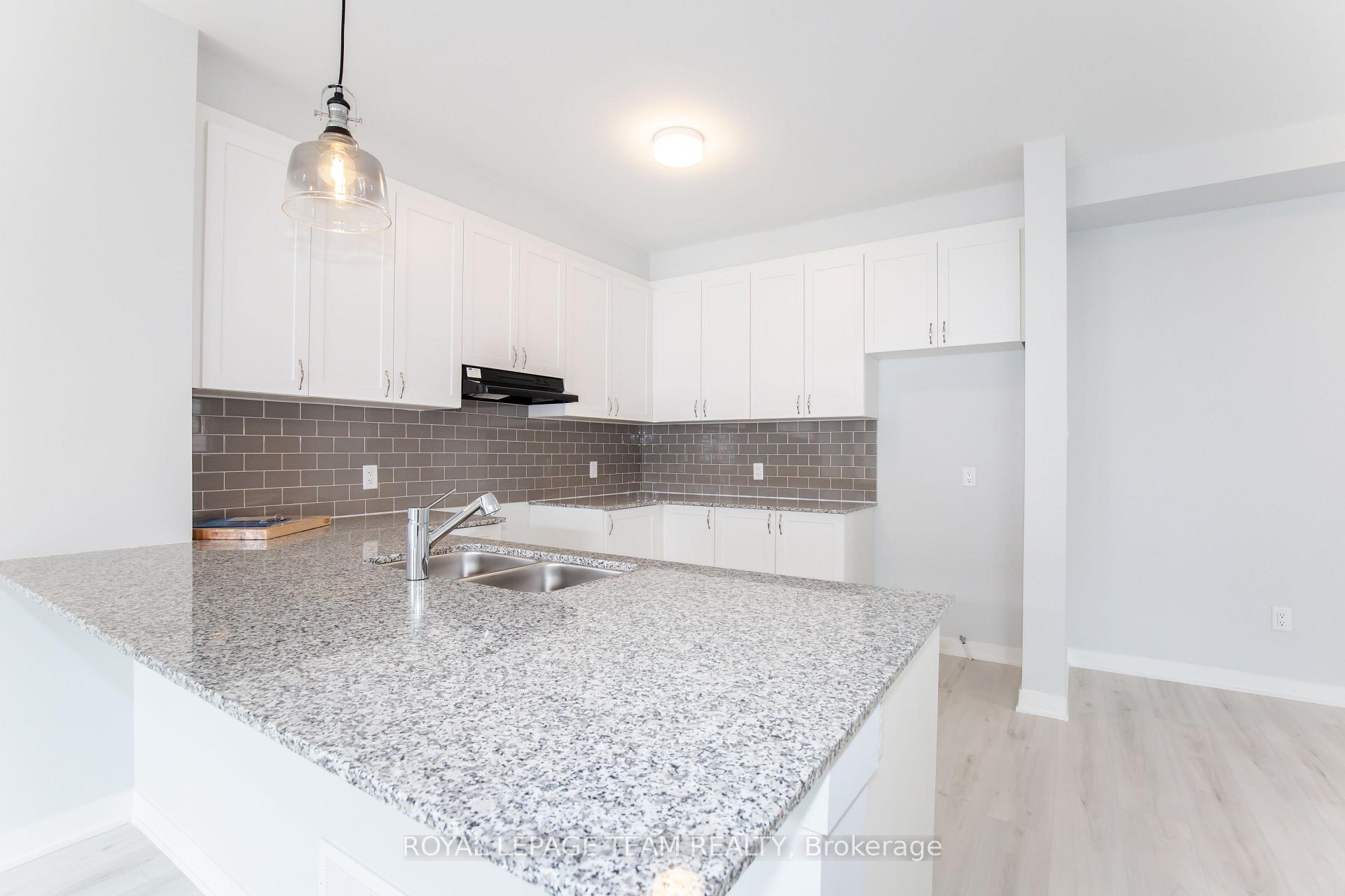 Photo 37 of 29 Stitch Mews N, Ottawa, Remainder of Stittsville & Area — HOMEH