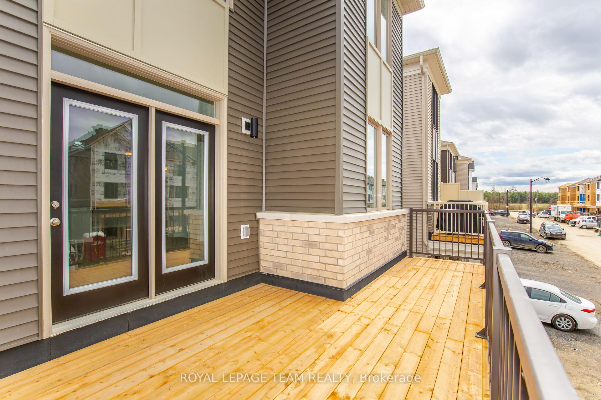 Photo 32 of 29 Stitch Mews N, Ottawa, Remainder of Stittsville & Area — HOMEH