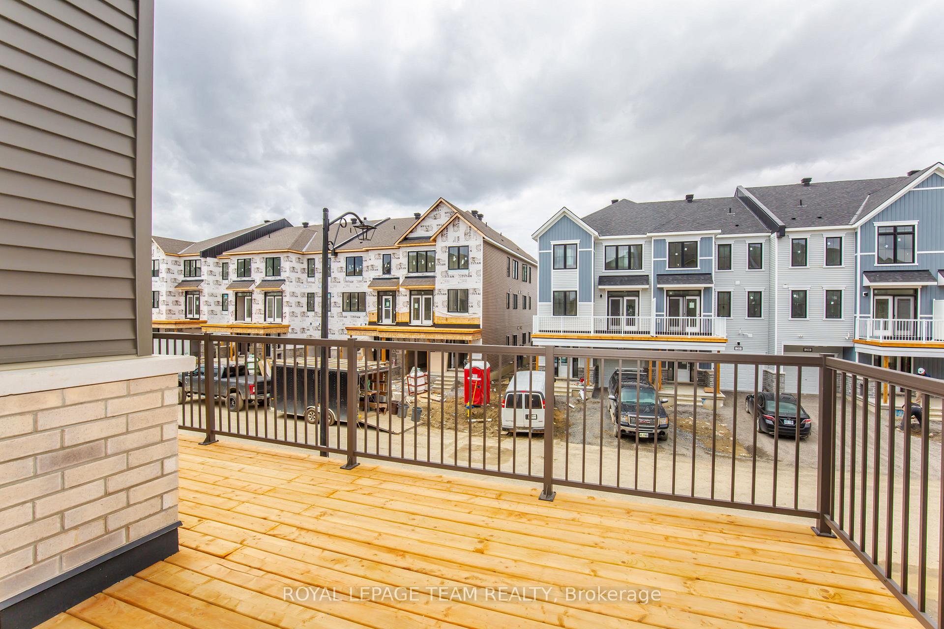 Photo 14 of 29 Stitch Mews N, Ottawa, Remainder of Stittsville & Area — HOMEH