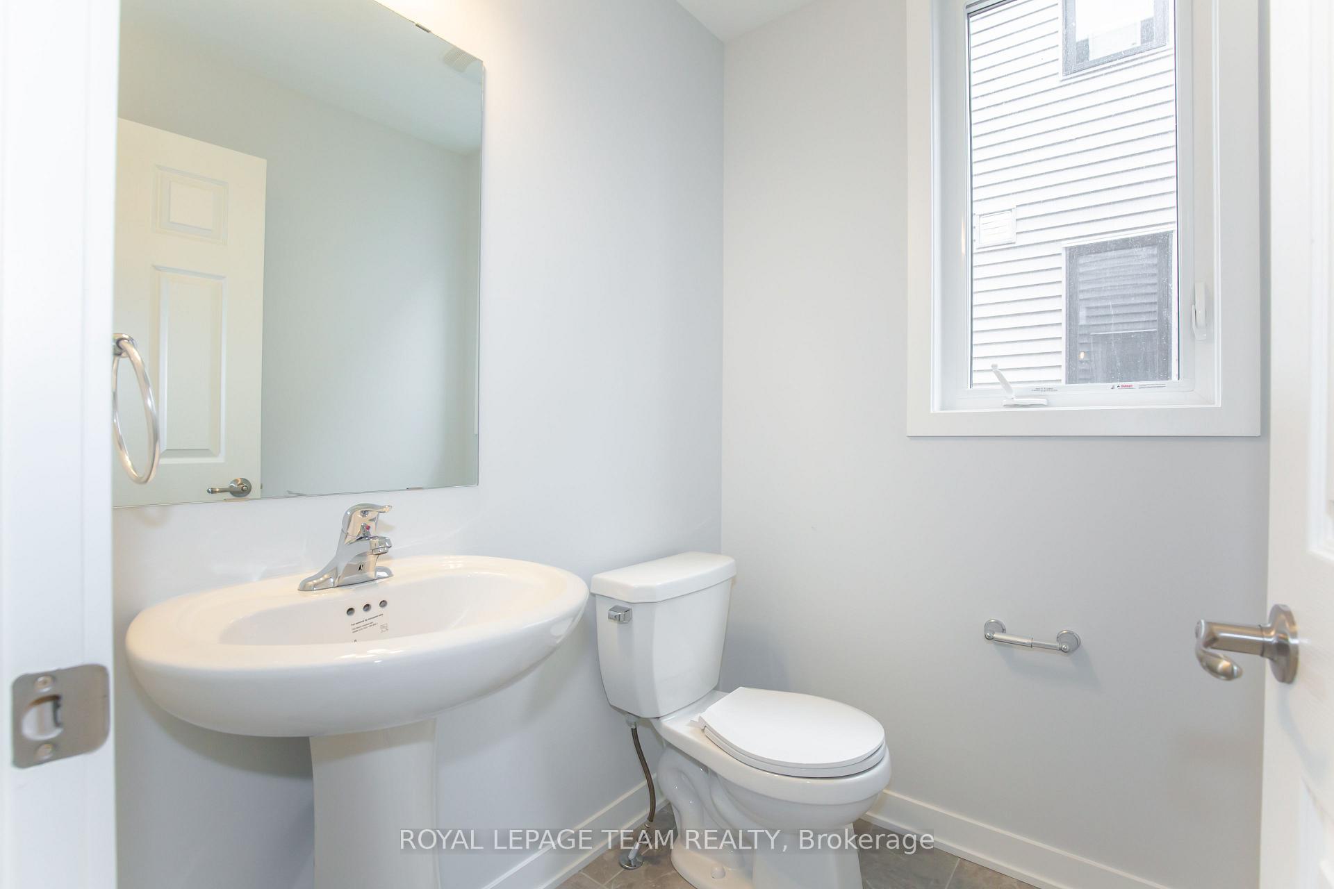 Photo 12 of 29 Stitch Mews N, Ottawa, Remainder of Stittsville & Area — HOMEH