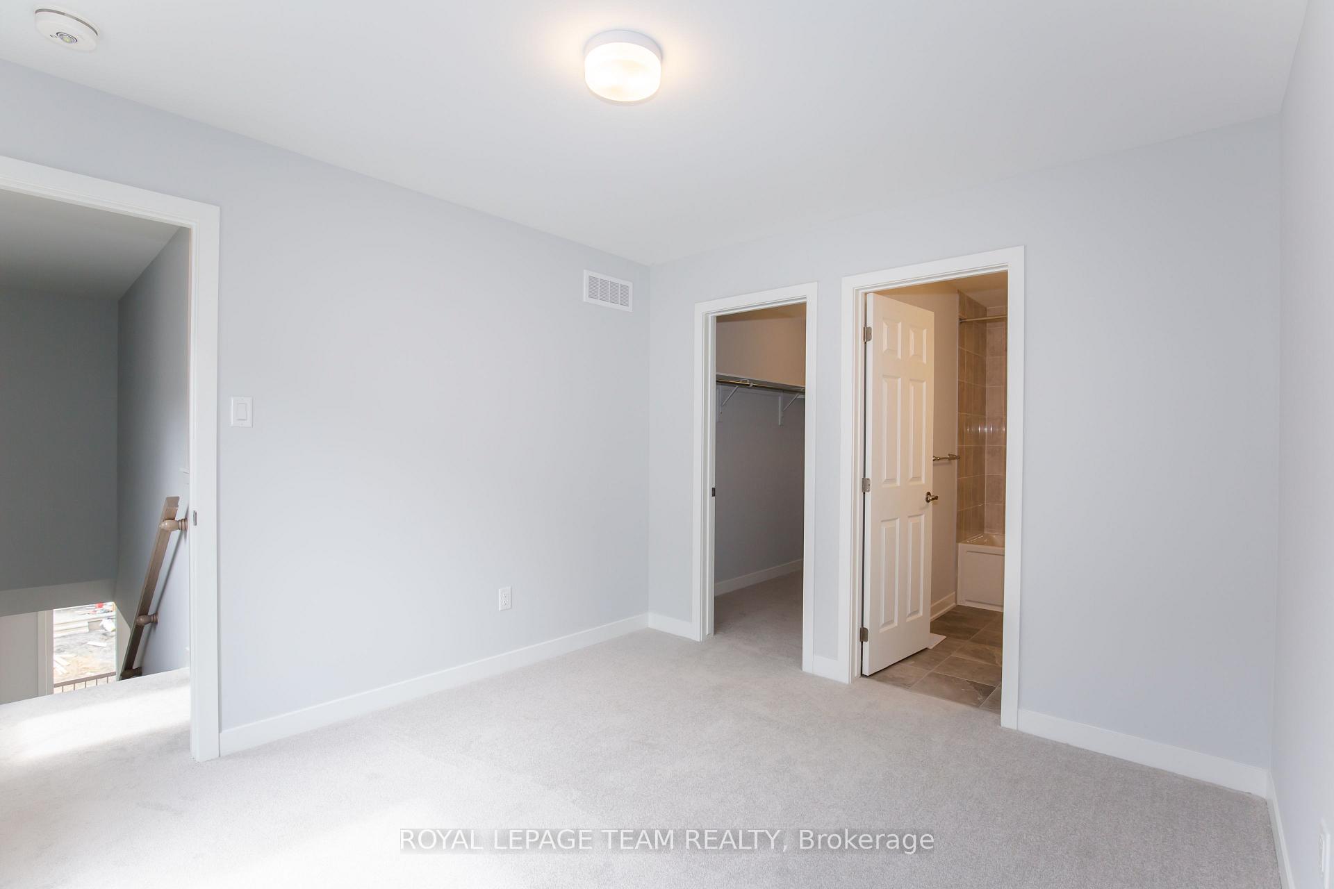 Photo 33 of 29 Stitch Mews N, Ottawa, Remainder of Stittsville & Area — HOMEH