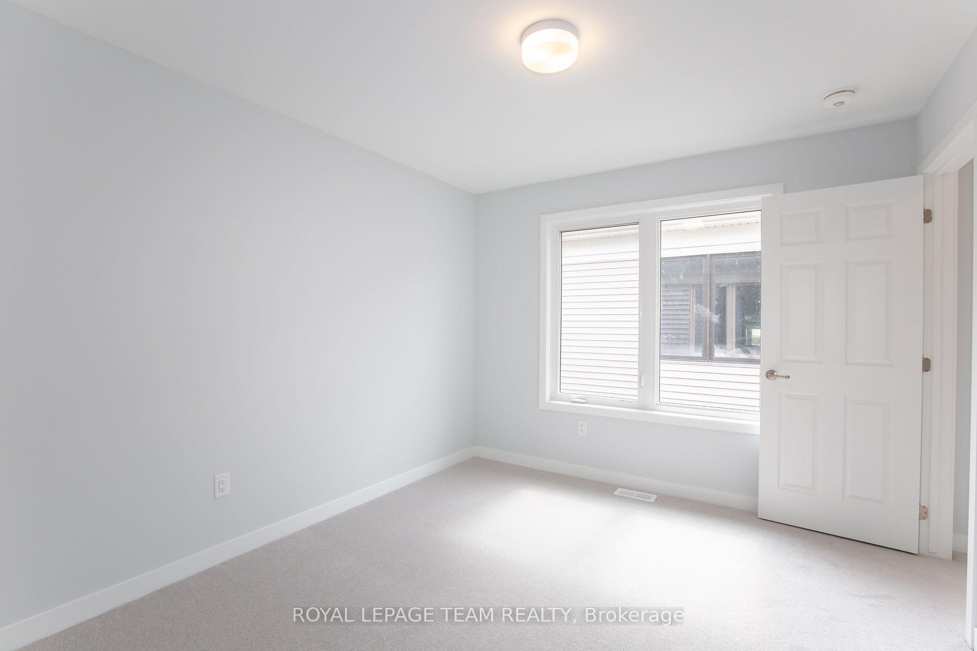 Photo 16 of 29 Stitch Mews N, Ottawa, Remainder of Stittsville & Area — HOMEH