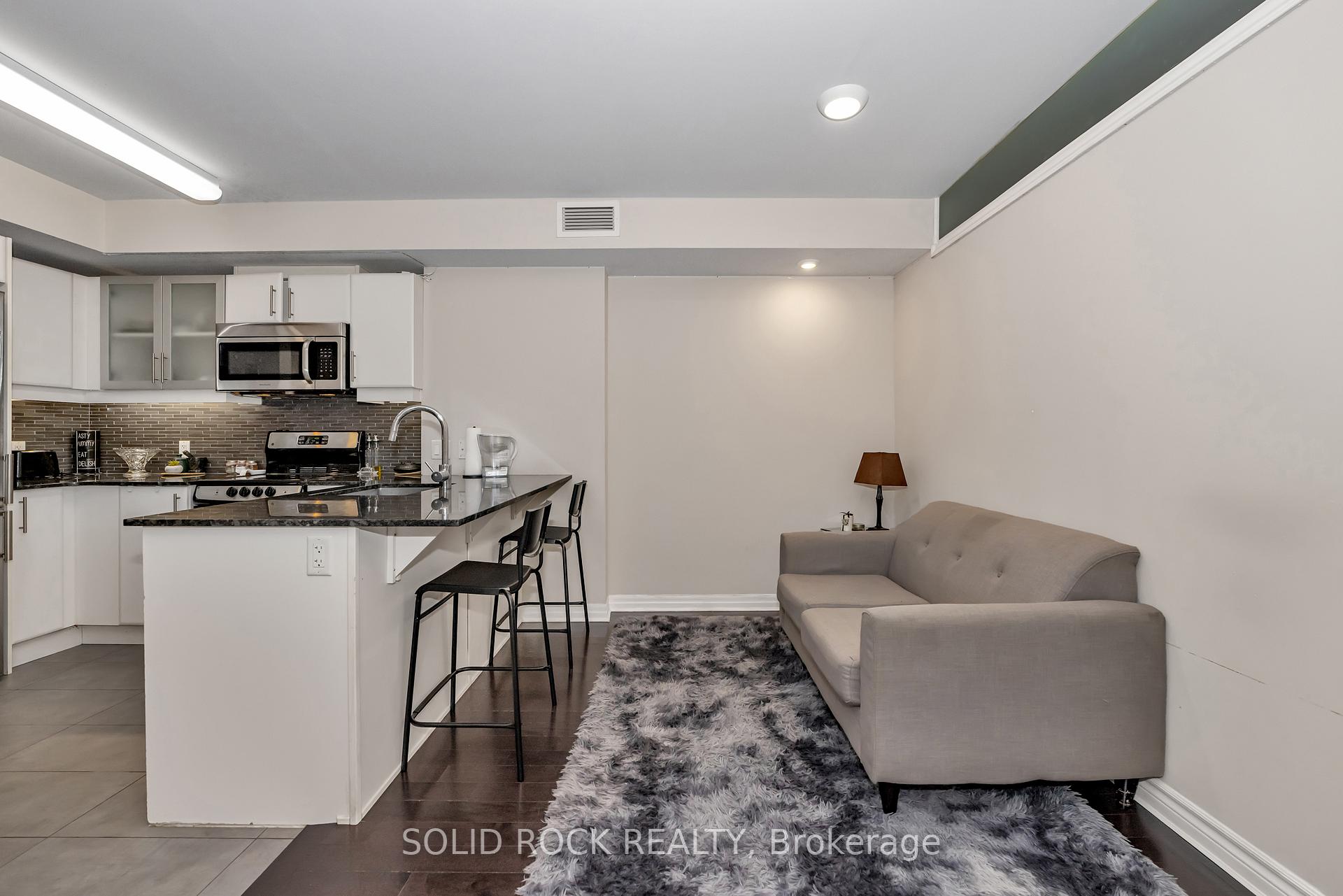 Photo 5 of Unit 306, 195 Besserer, Ottawa, Sandy Hill — HOMEH