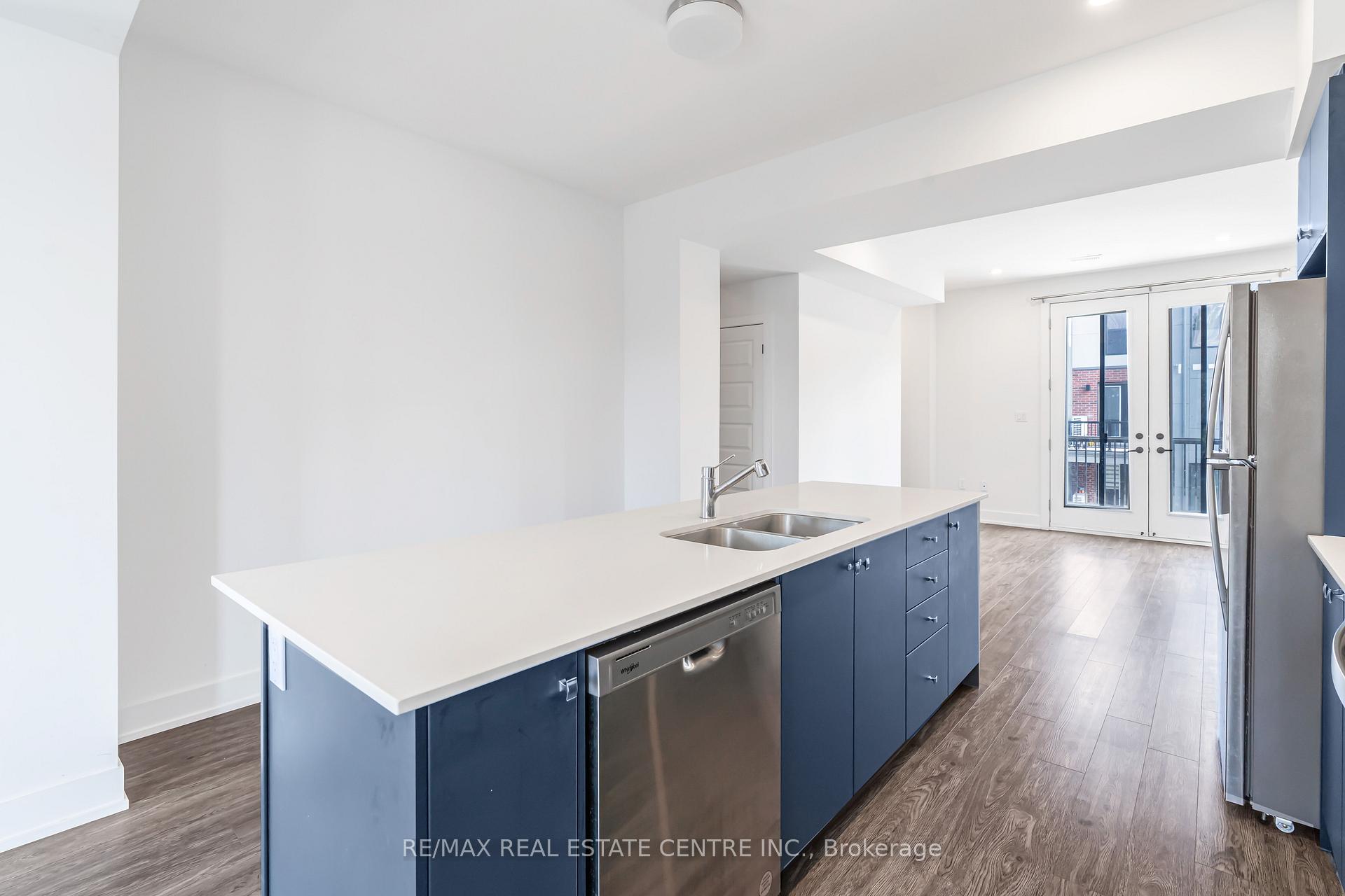 Photo 4 of Unit 12, 99 Roger Street, Waterloo, Uptown Waterloo — HOMEH