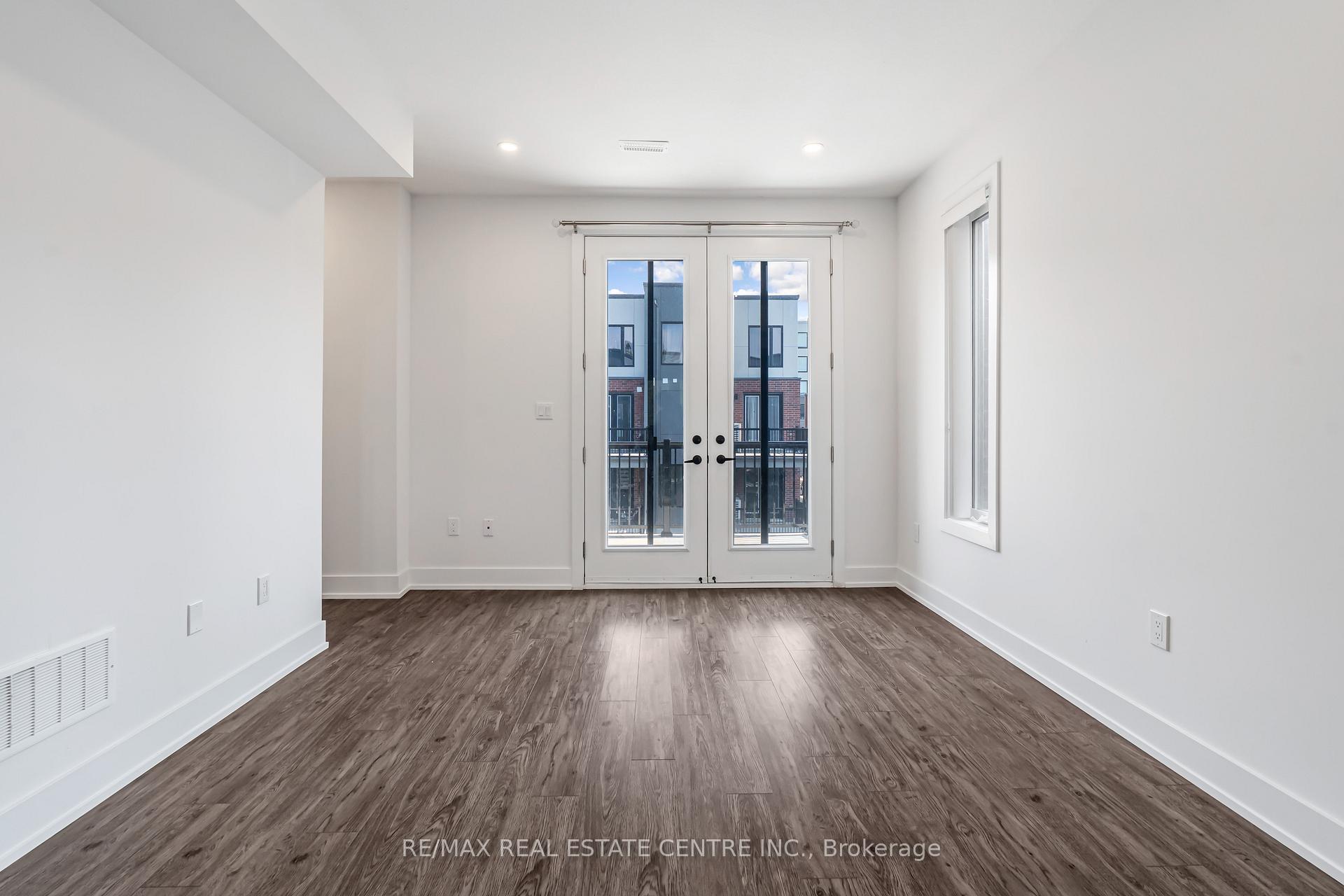 Photo 11 of Unit 12, 99 Roger Street, Waterloo, Uptown Waterloo — HOMEH