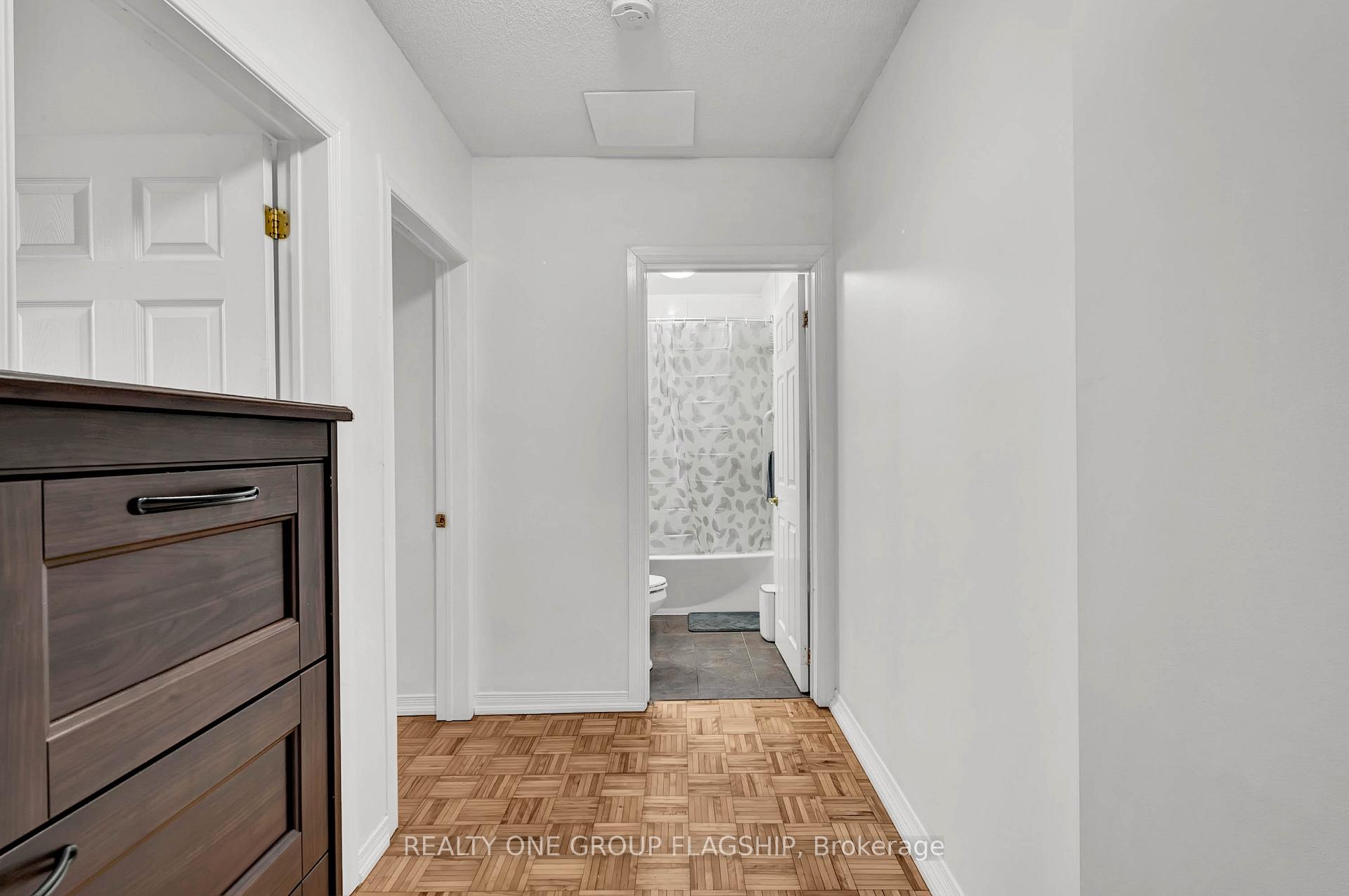 Photo 7 of Unit 702, 293 Mohawk Road E, Hamilton, Hill Park — HOMEH