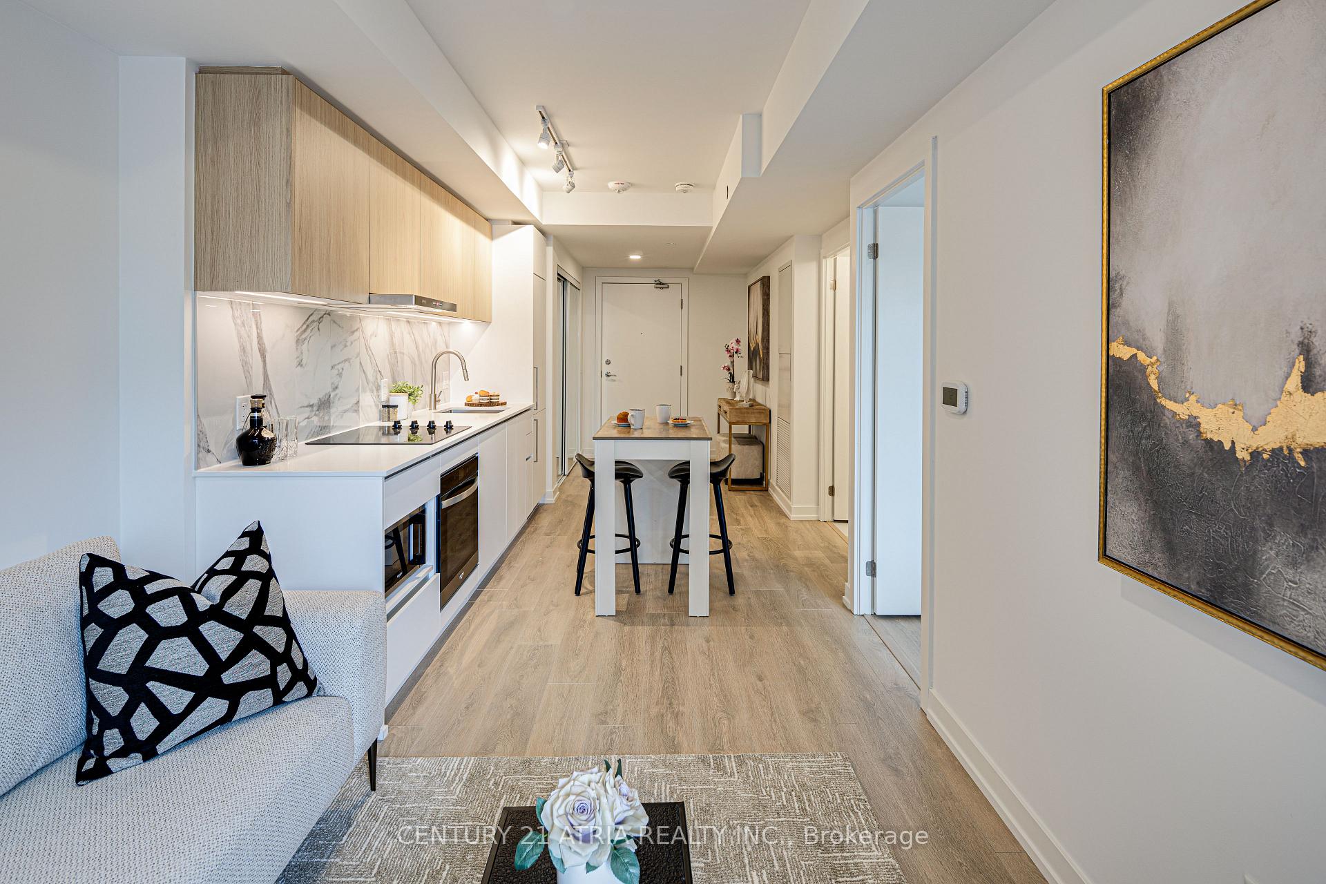 Front of Unit 232, 1100 Sheppard Avenue W