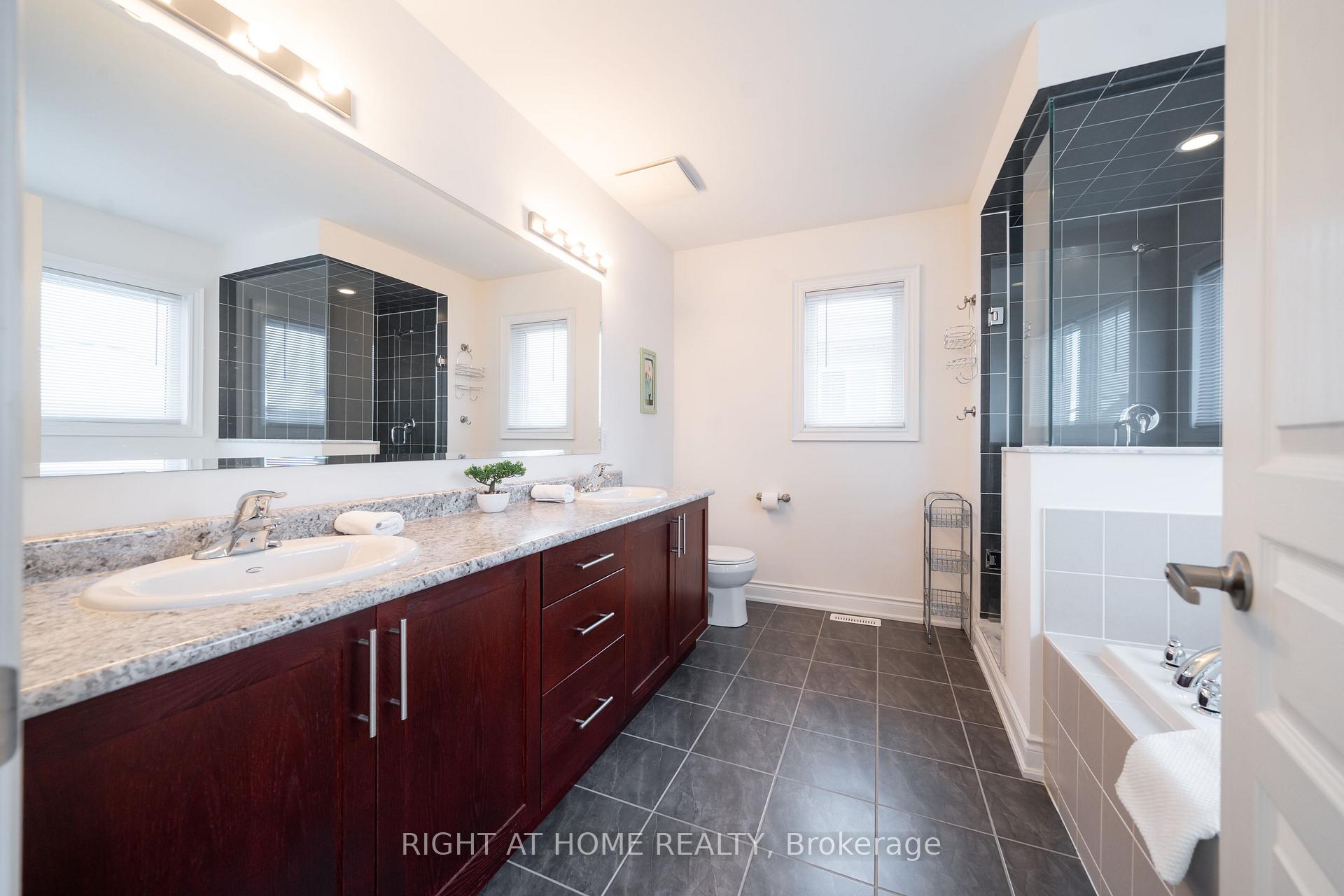Photo 22 of 82 John Link Avenue, Georgina, Sutton & Jackson's Point — HOMEH
