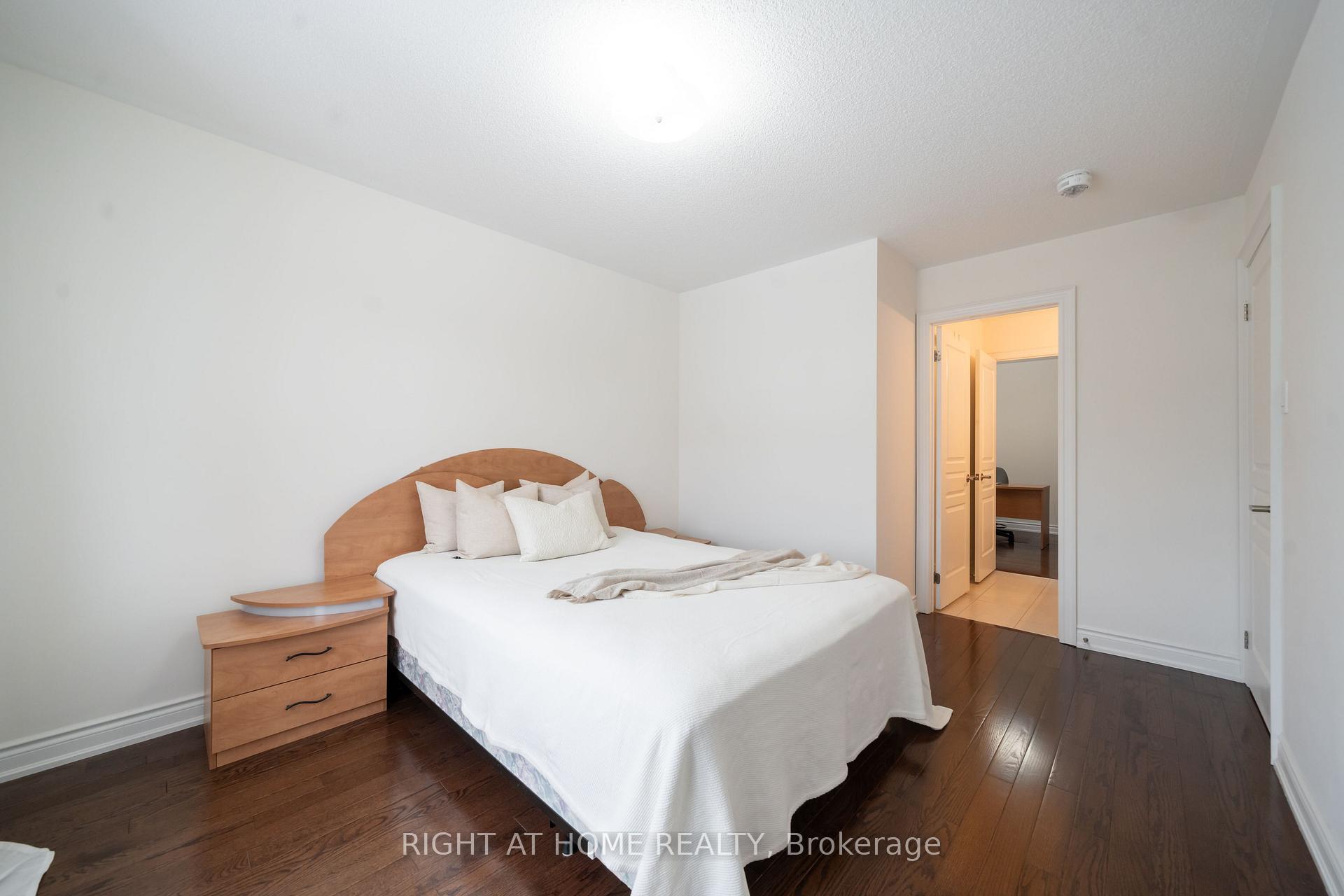 Photo 28 of 82 John Link Avenue, Georgina, Sutton & Jackson's Point — HOMEH