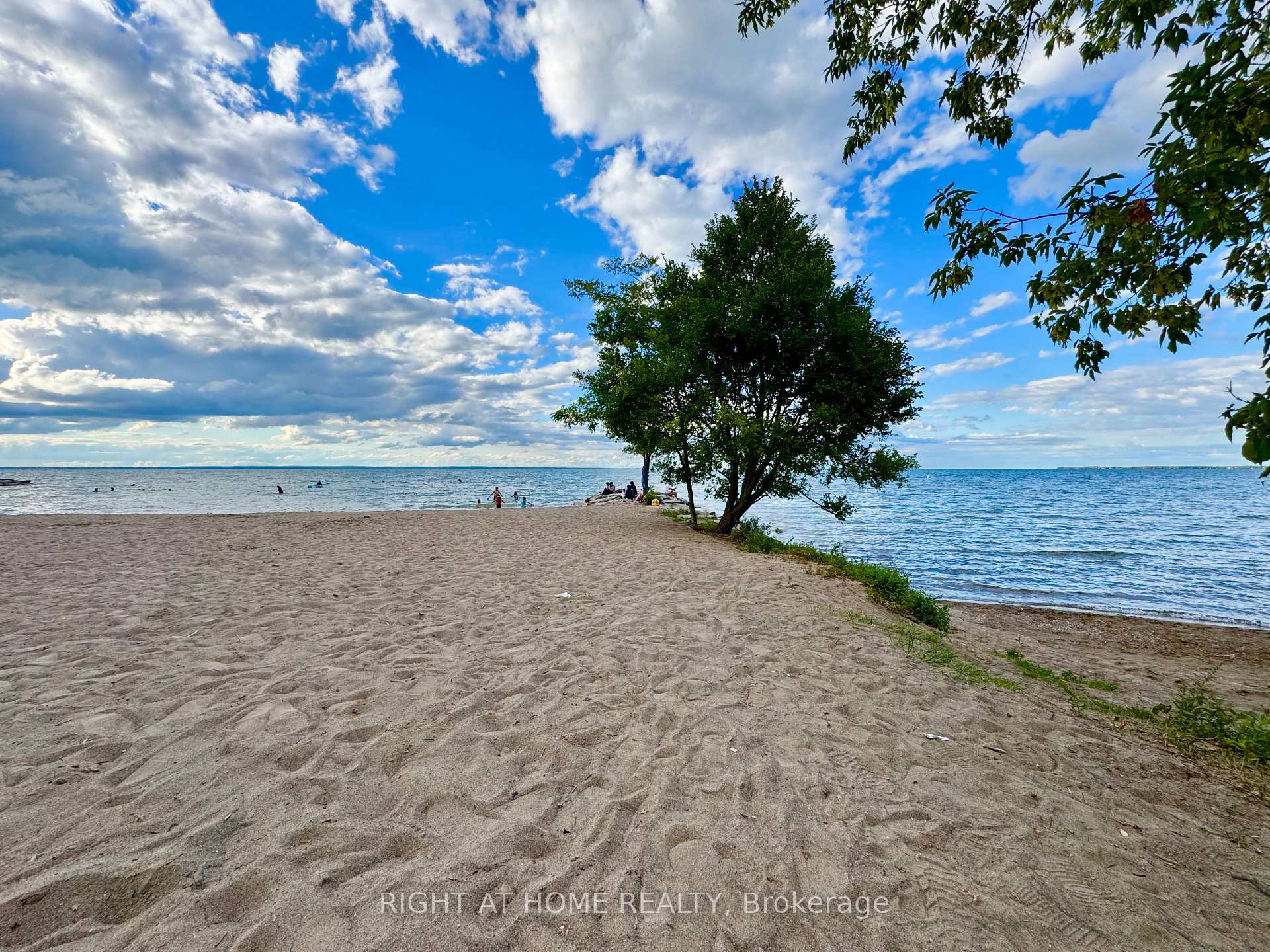 Photo 45 of 82 John Link Avenue, Georgina, Sutton & Jackson's Point — HOMEH