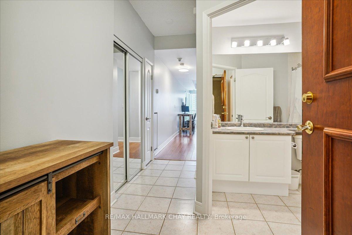 Photo 8 of Unit 502, 2 Toronto Street, Barrie, Lakeshore — HOMEH