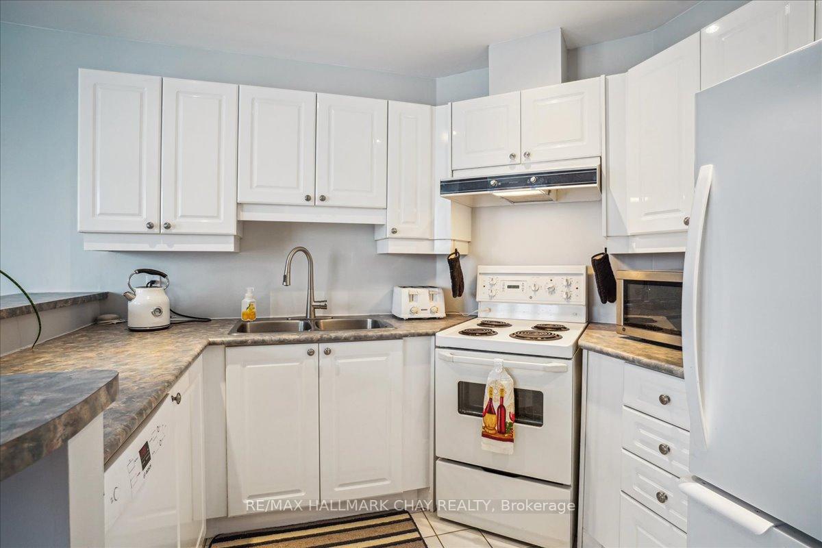 Photo 19 of Unit 502, 2 Toronto Street, Barrie, Lakeshore — HOMEH
