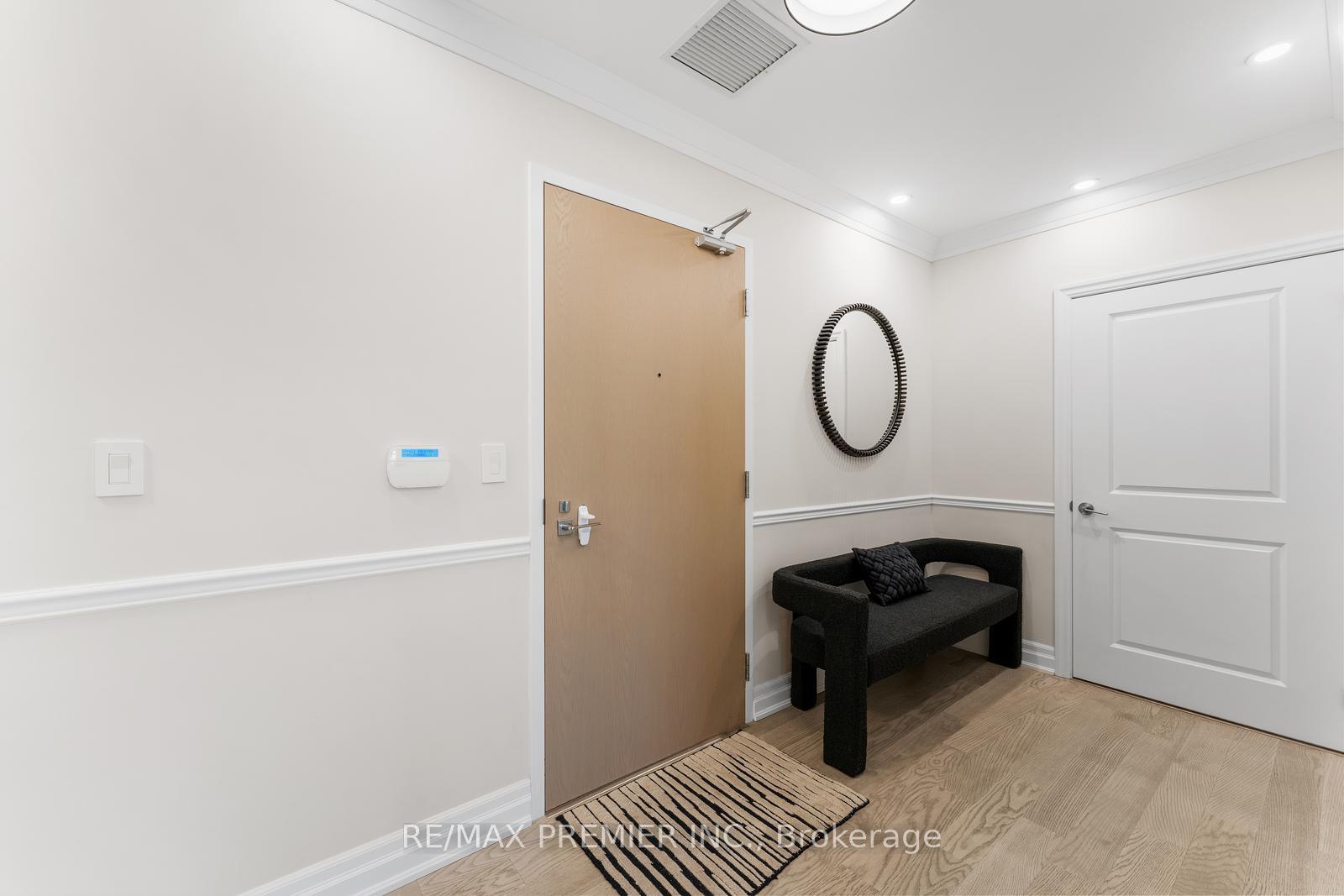 Photo 6 of Unit 111, 10 Rouge Valley Drive W, Markham, Unionville — HOMEH