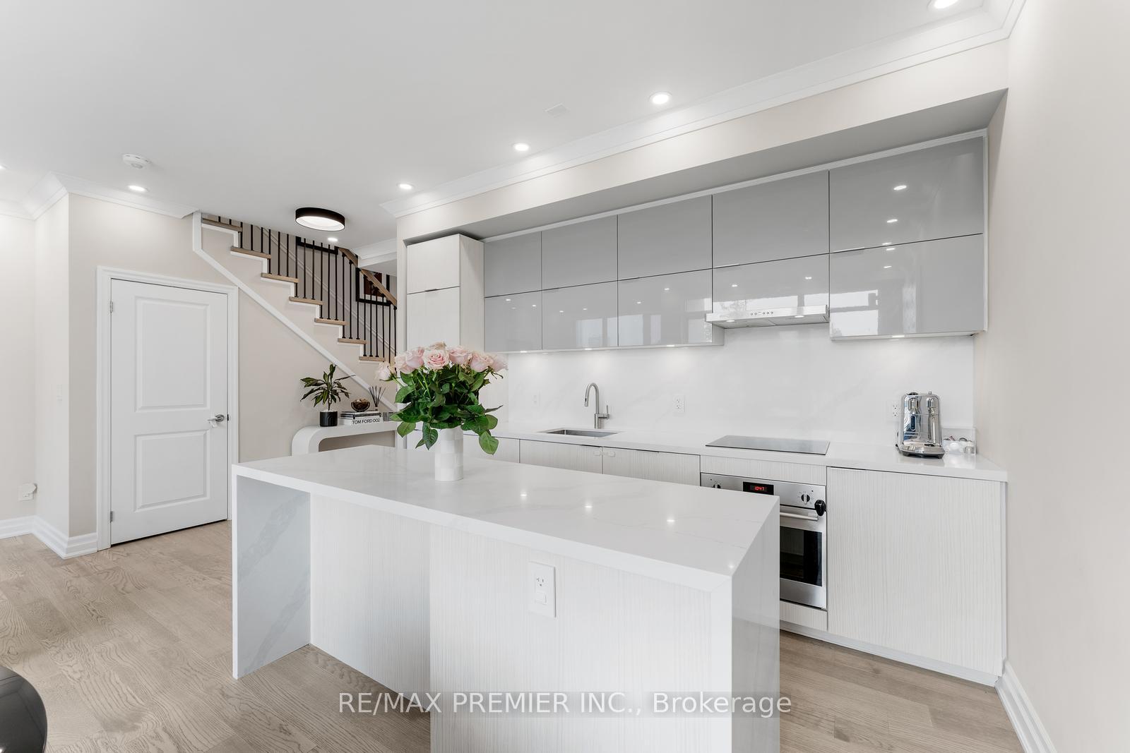 Photo 11 of Unit 111, 10 Rouge Valley Drive W, Markham, Unionville — HOMEH