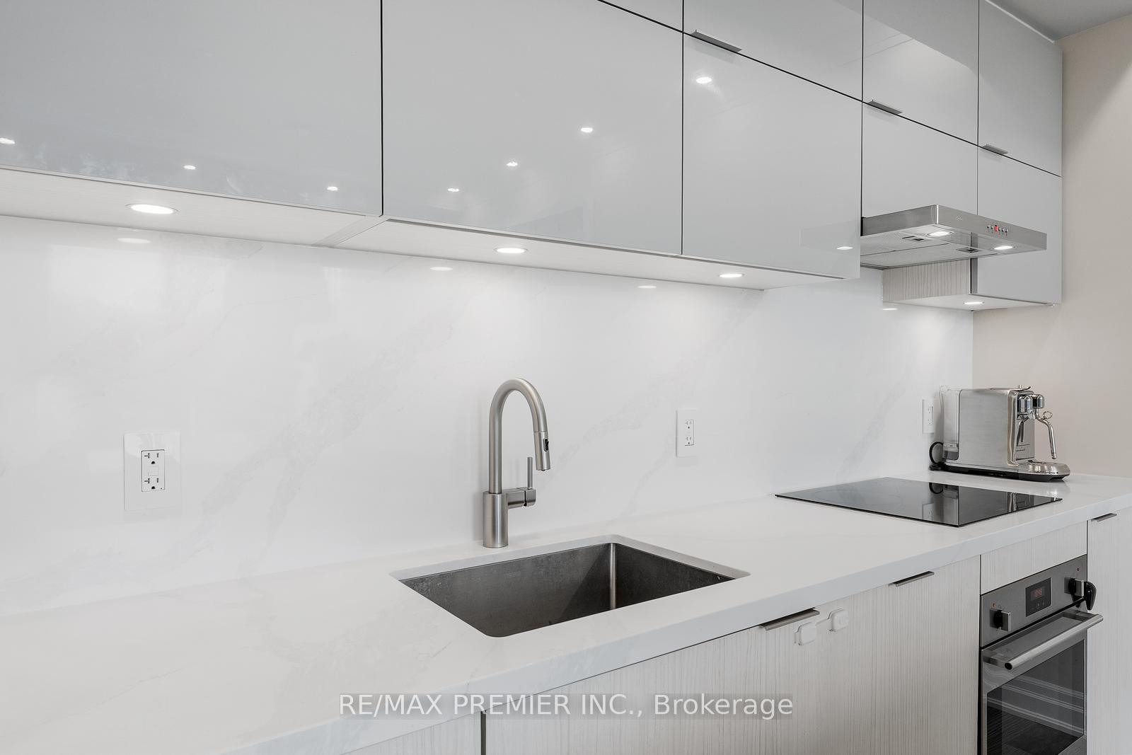 Photo 10 of Unit 111, 10 Rouge Valley Drive W, Markham, Unionville — HOMEH