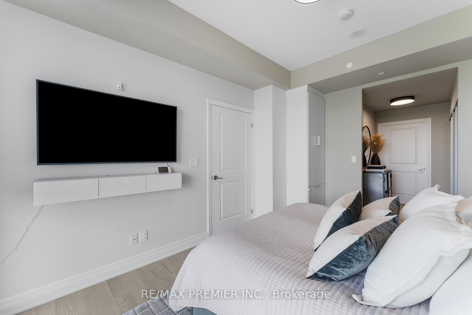 Photo 25 of Unit 111, 10 Rouge Valley Drive W, Markham, Unionville — HOMEH