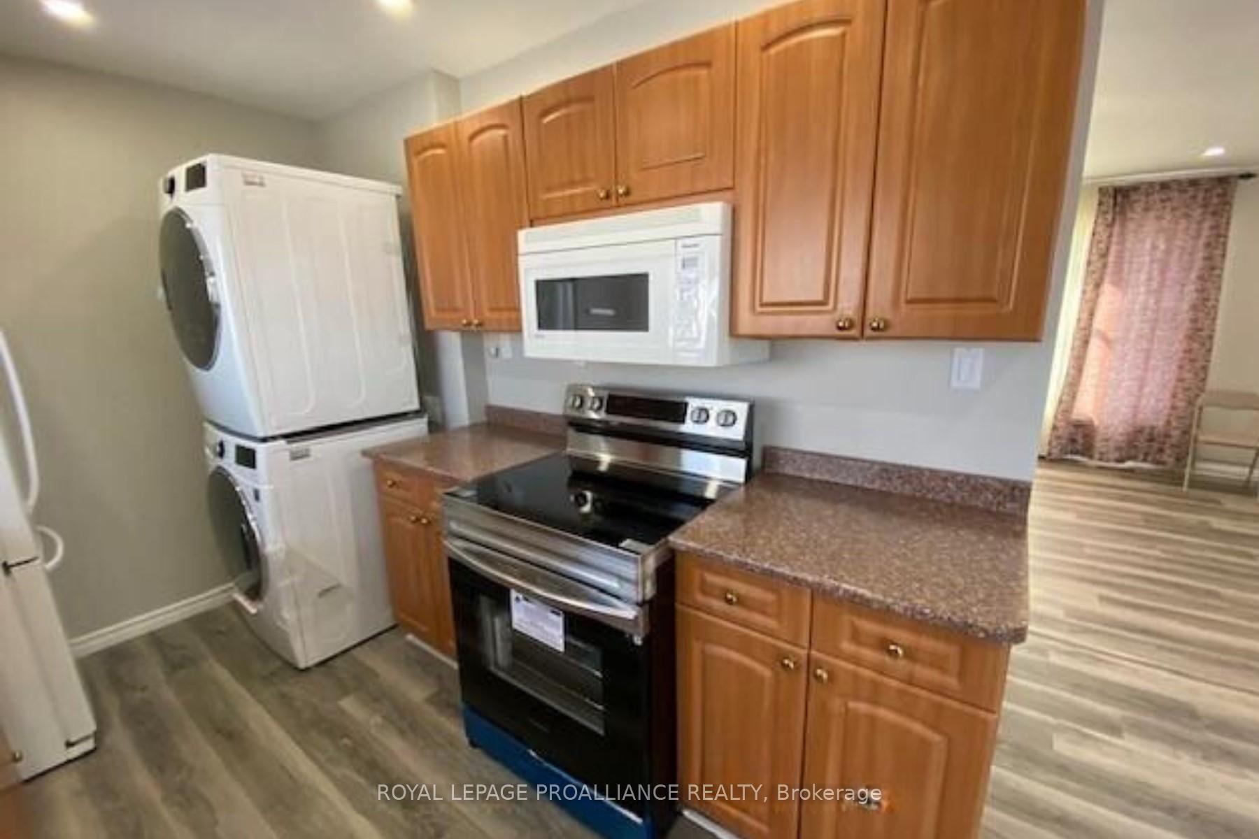 Photo 2 of Unit A, 44 North Park Gardens, Belleville, Belleville Ward — HOMEH