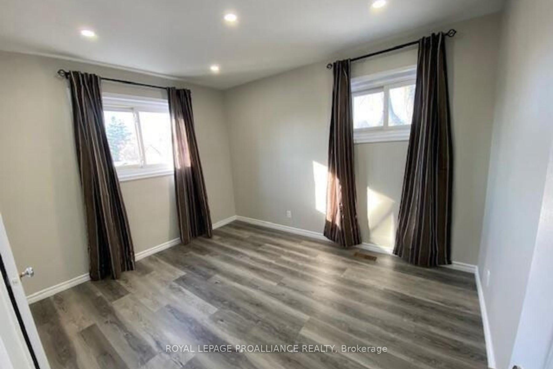 Photo 13 of Unit A, 44 North Park Gardens, Belleville, Belleville Ward — HOMEH
