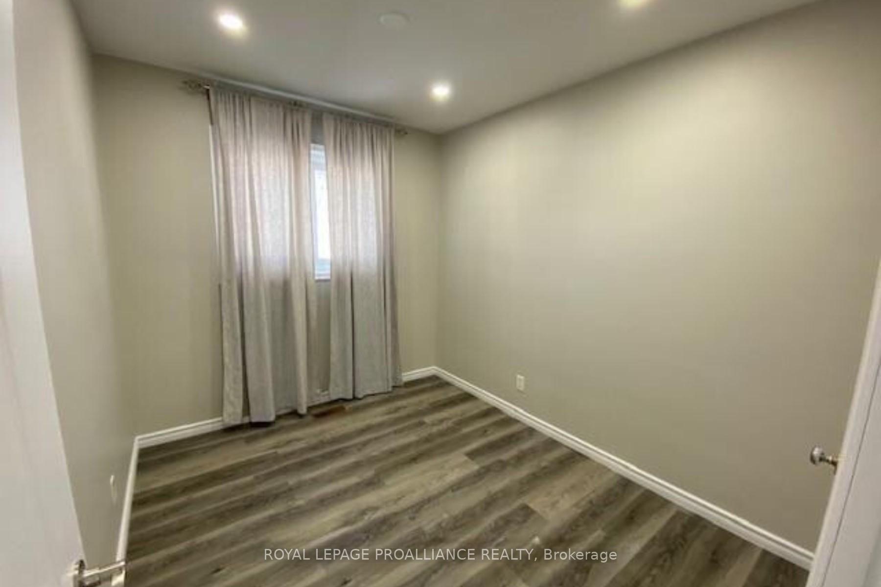 Photo 10 of Unit A, 44 North Park Gardens, Belleville, Belleville Ward — HOMEH