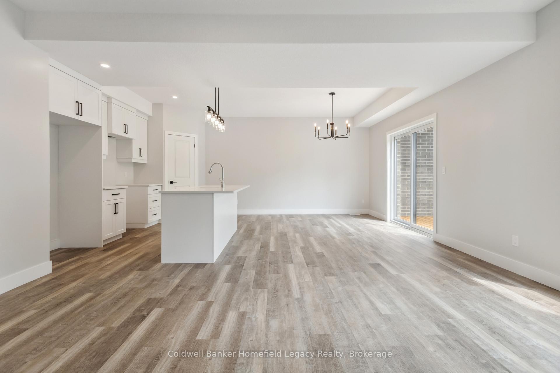 Photo 4 of Unit 4, 165 Egan Avenue, St. Marys — HOMEH