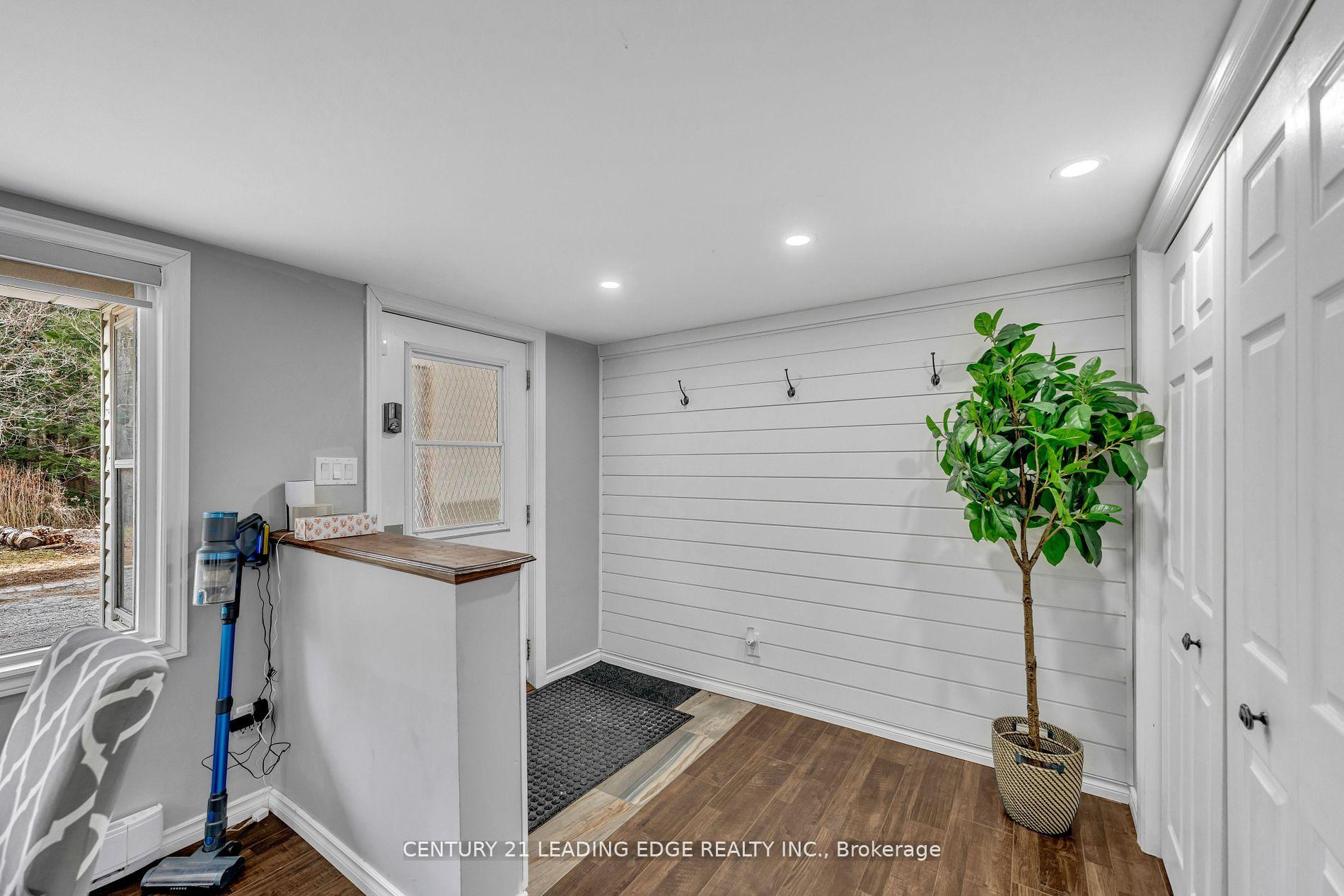 Photo 13 of 27 Lorraine Avenue, Hamilton Township, Rural Hamilton — HOMEH