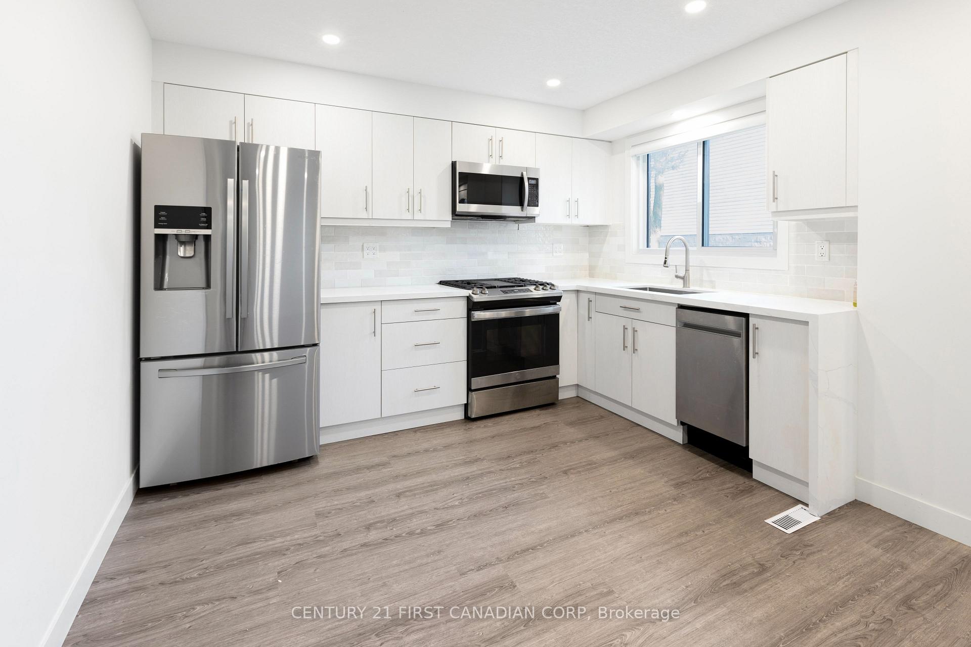 Photo 13 of Unit 14, 825 Dundalk Drive N, London, South Q — HOMEH