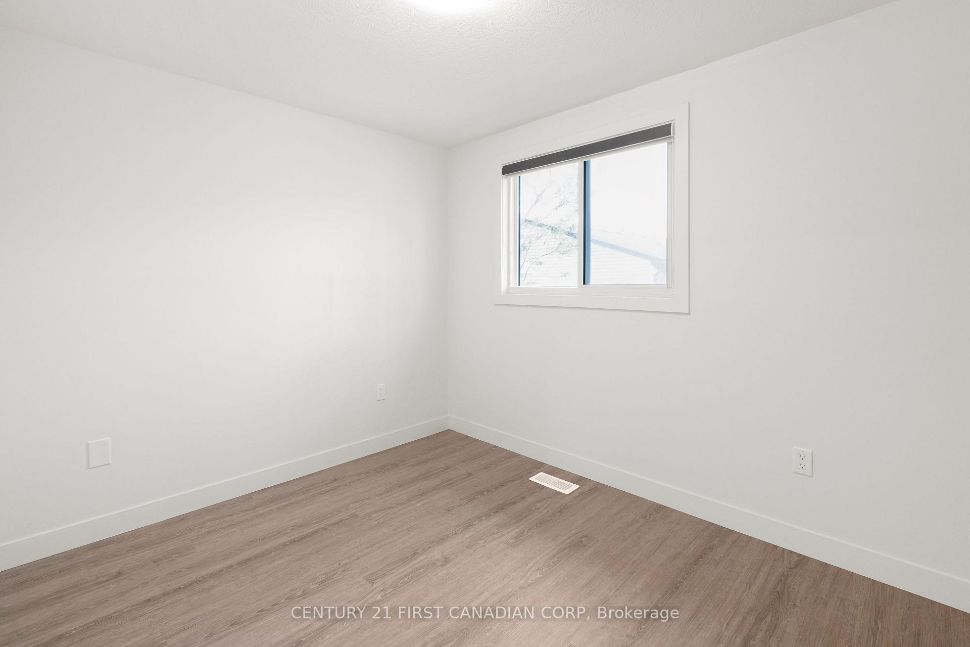 Photo 9 of Unit 14, 825 Dundalk Drive N, London, South Q — HOMEH