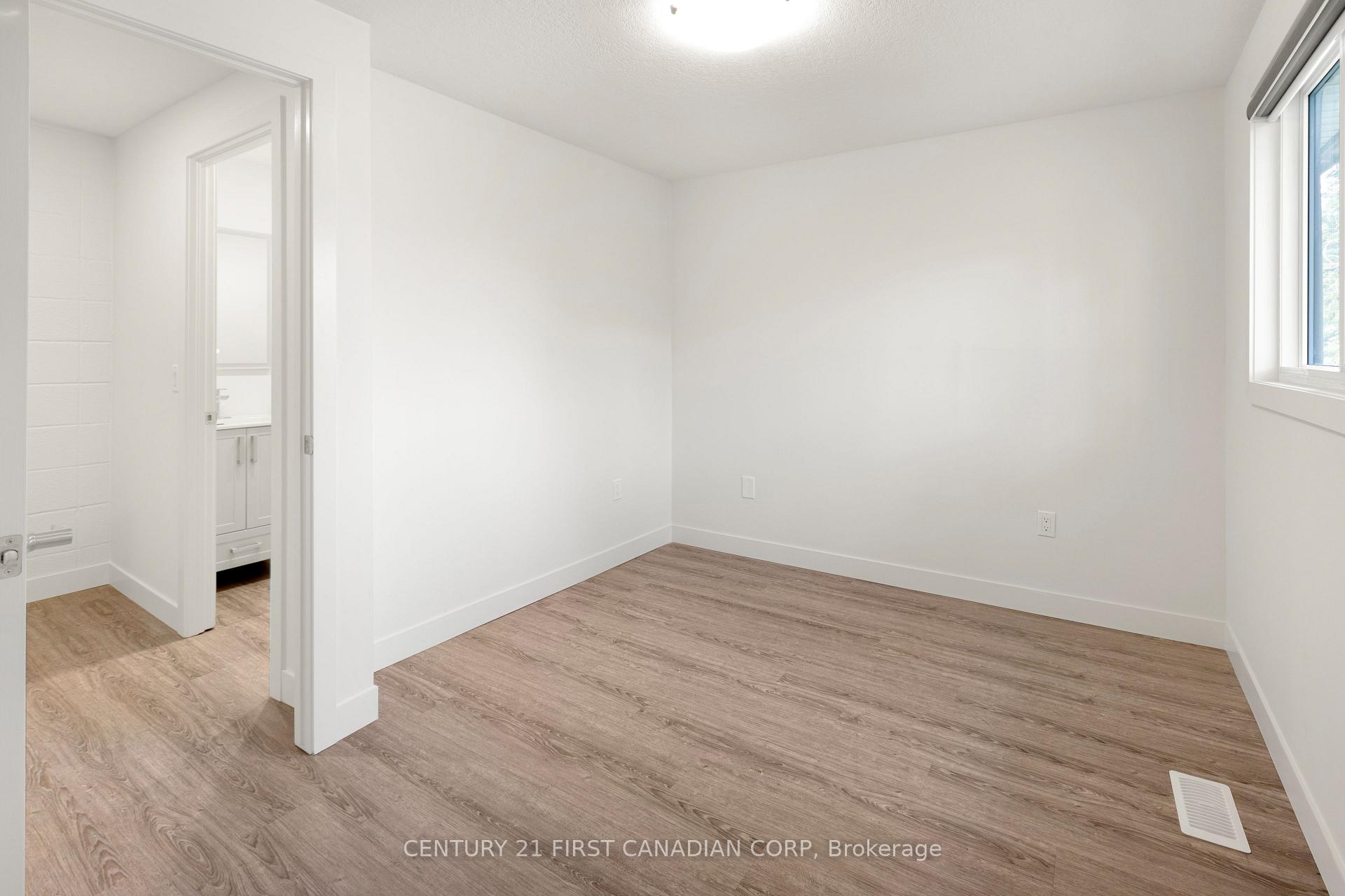 Photo 14 of Unit 14, 825 Dundalk Drive N, London, South Q — HOMEH