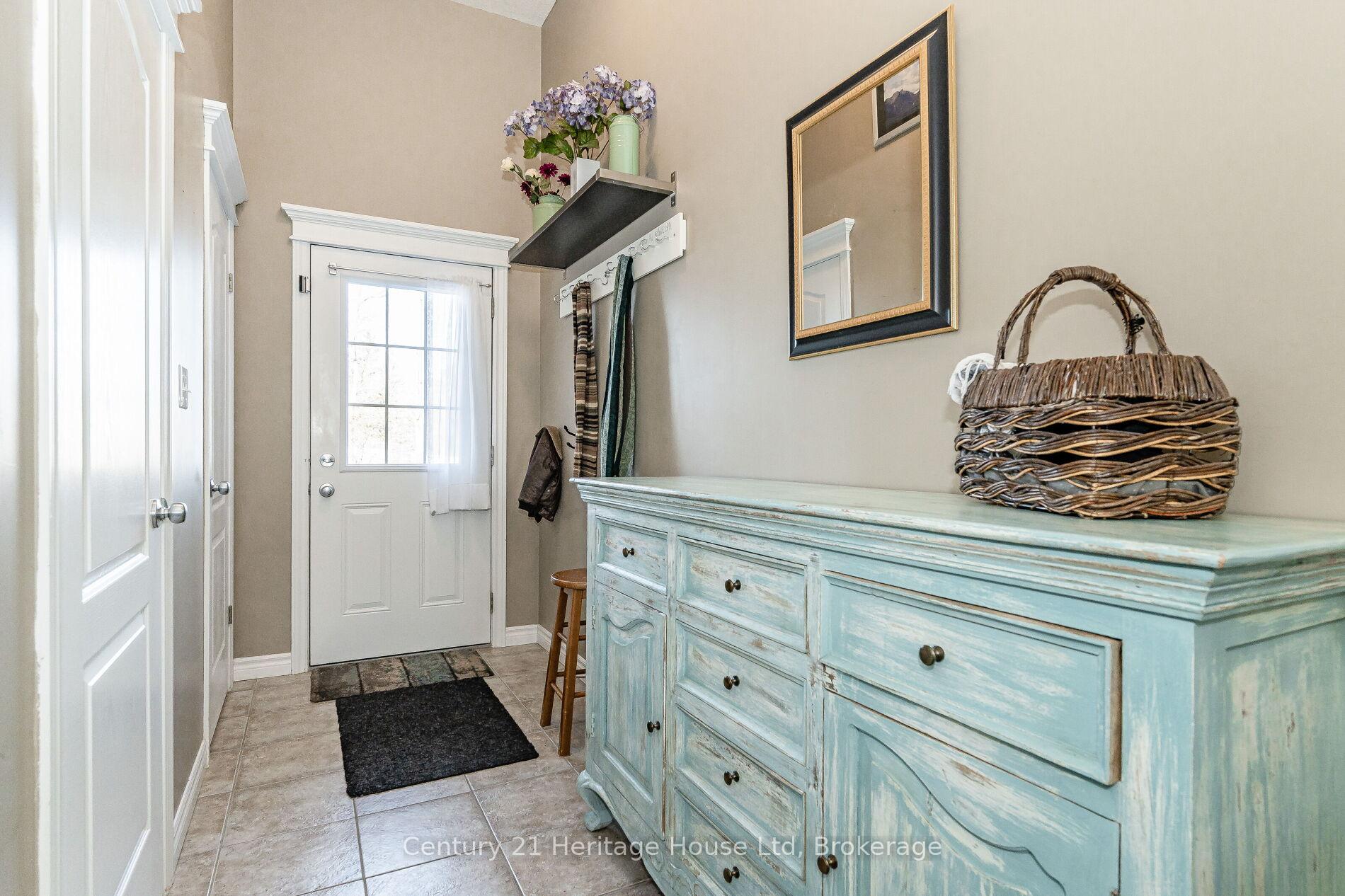 Photo 3 of 116 Creighton Avenue, Guelph, Grange Road — HOMEH