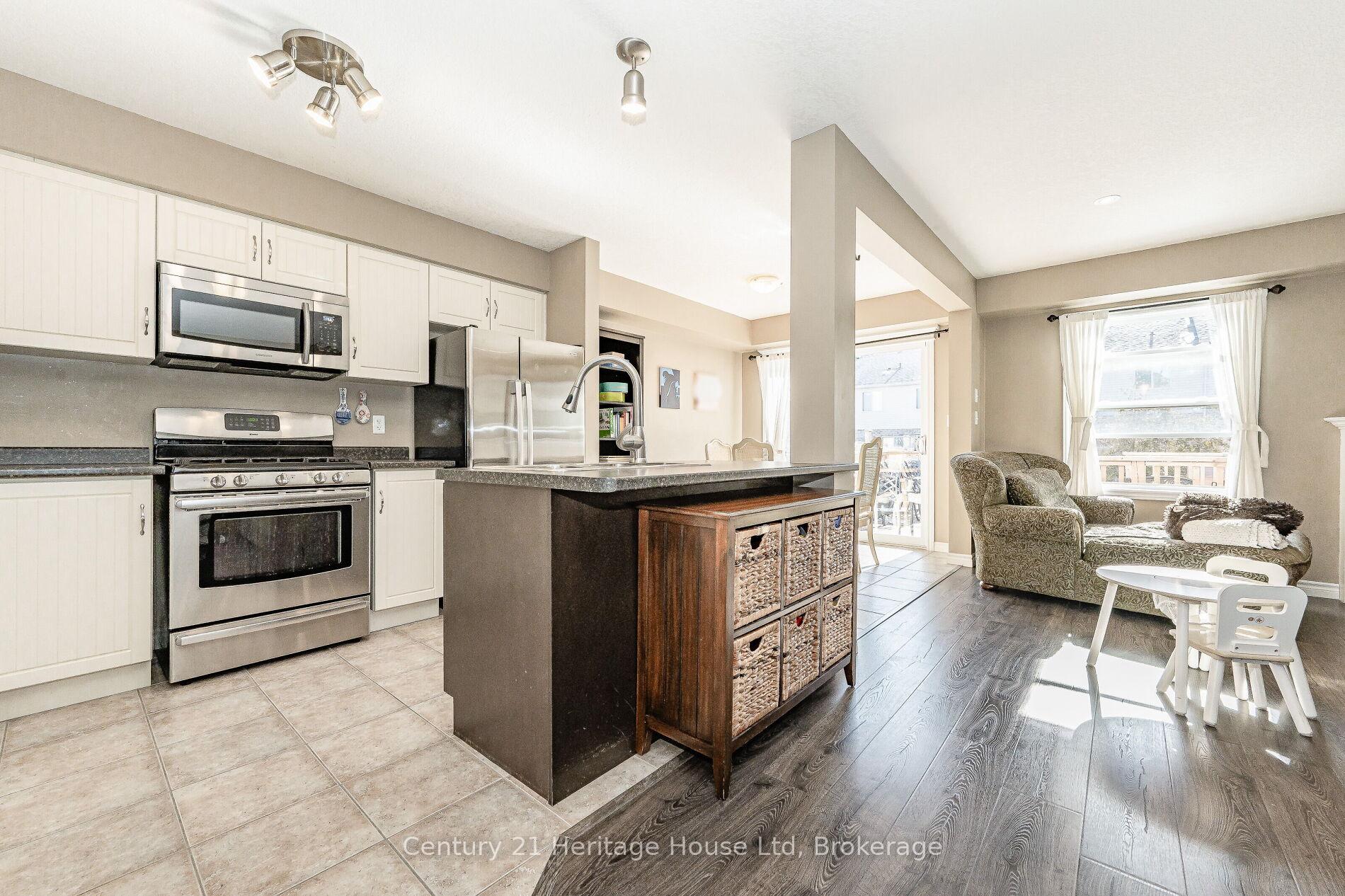 Photo 5 of 116 Creighton Avenue, Guelph, Grange Road — HOMEH
