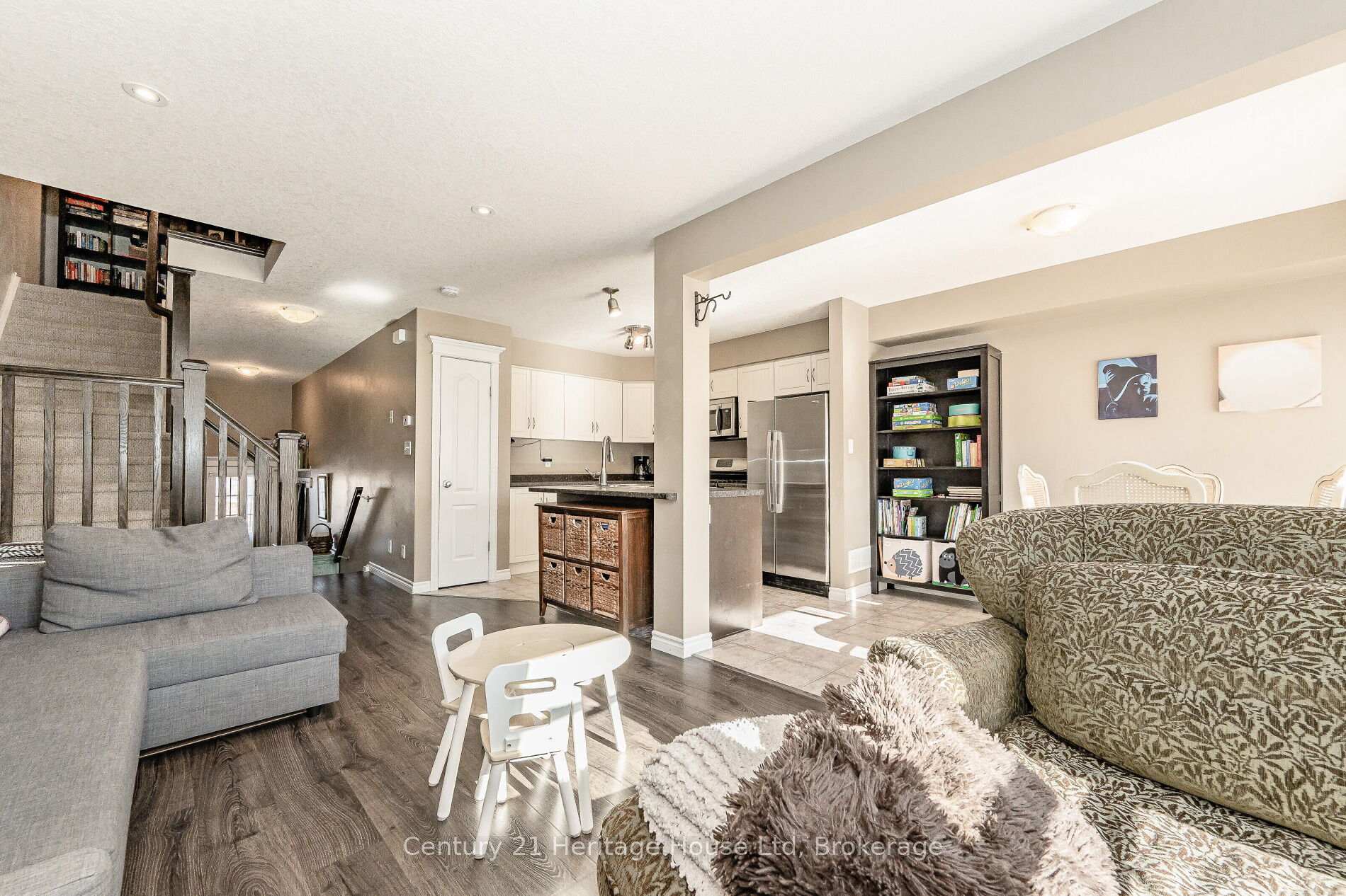 Photo 7 of 116 Creighton Avenue, Guelph, Grange Road — HOMEH
