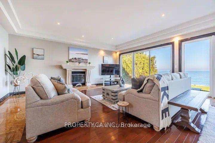 Photo 2 of 55 Lakeview Drive, Hamilton, Lakeshore — HOMEH