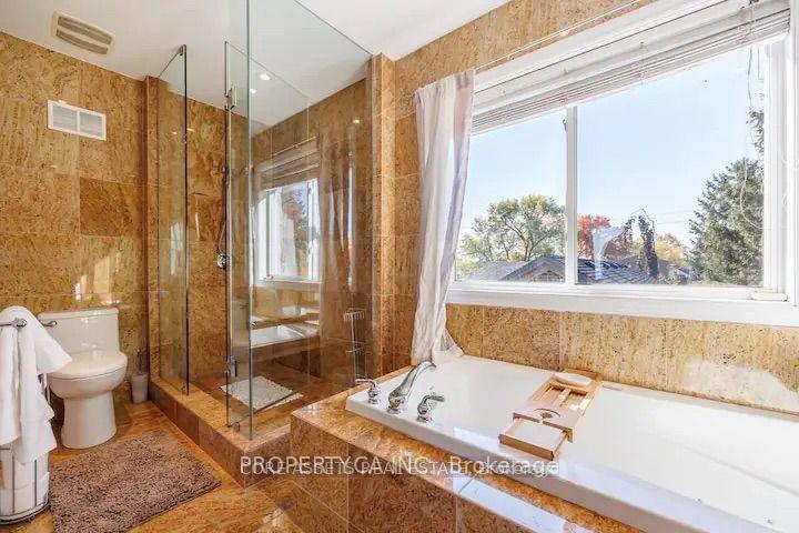 Photo 10 of 55 Lakeview Drive, Hamilton, Lakeshore — HOMEH