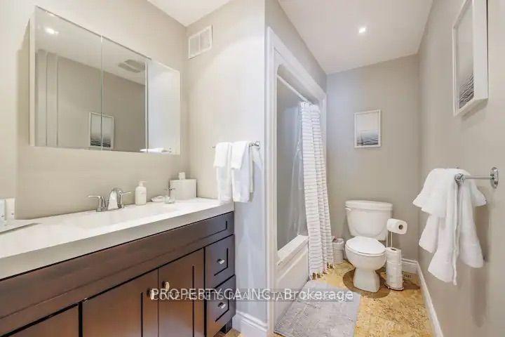 Photo 14 of 55 Lakeview Drive, Hamilton, Lakeshore — HOMEH
