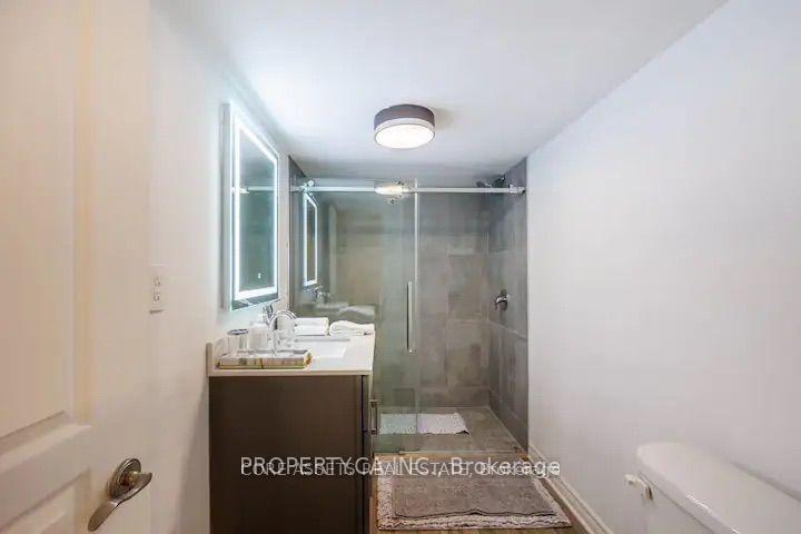 Photo 13 of 55 Lakeview Drive, Hamilton, Lakeshore — HOMEH