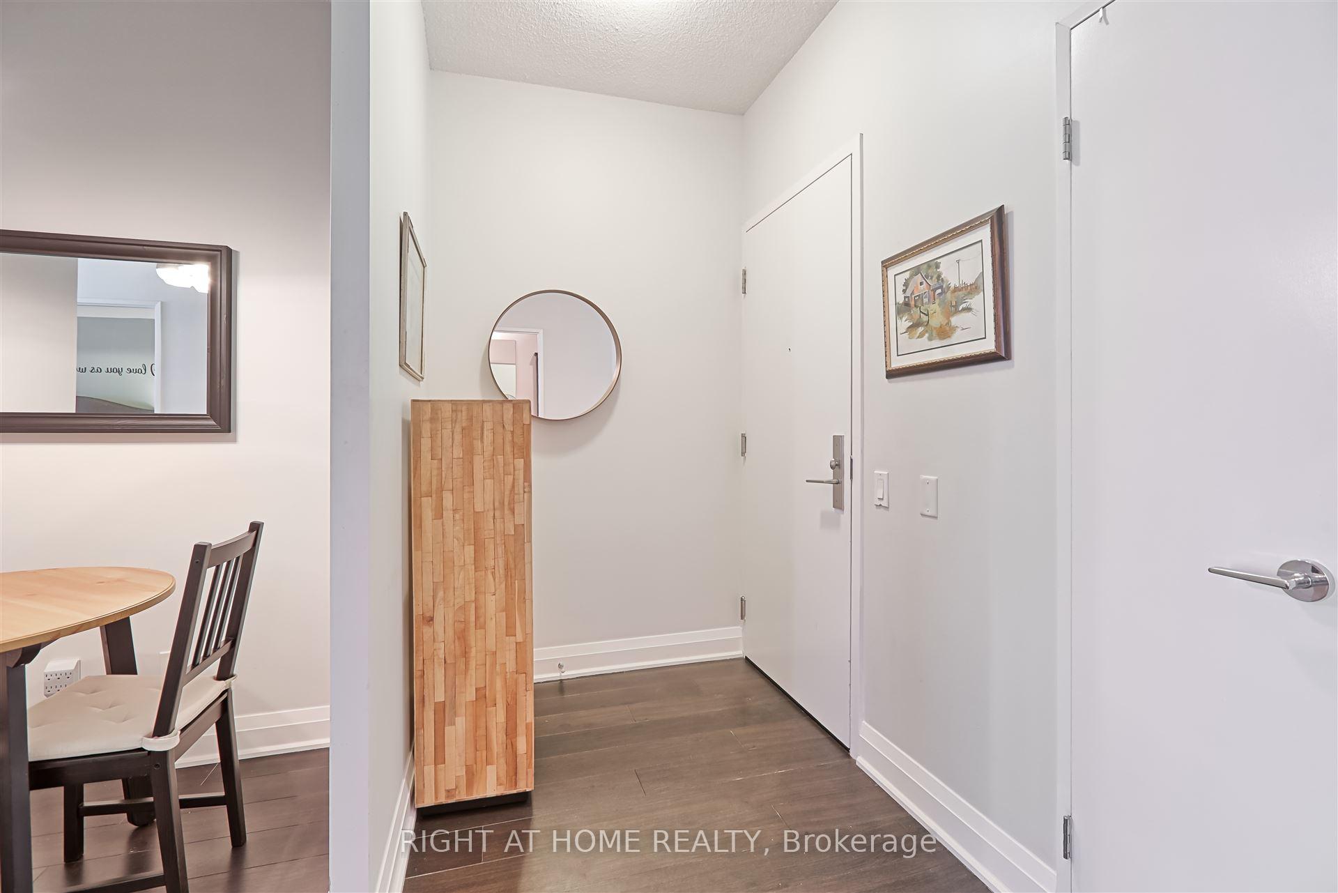 Photo 14 of Unit 908, 83 Redpath Avenue, Toronto, Mount Pleasant West — HOMEH