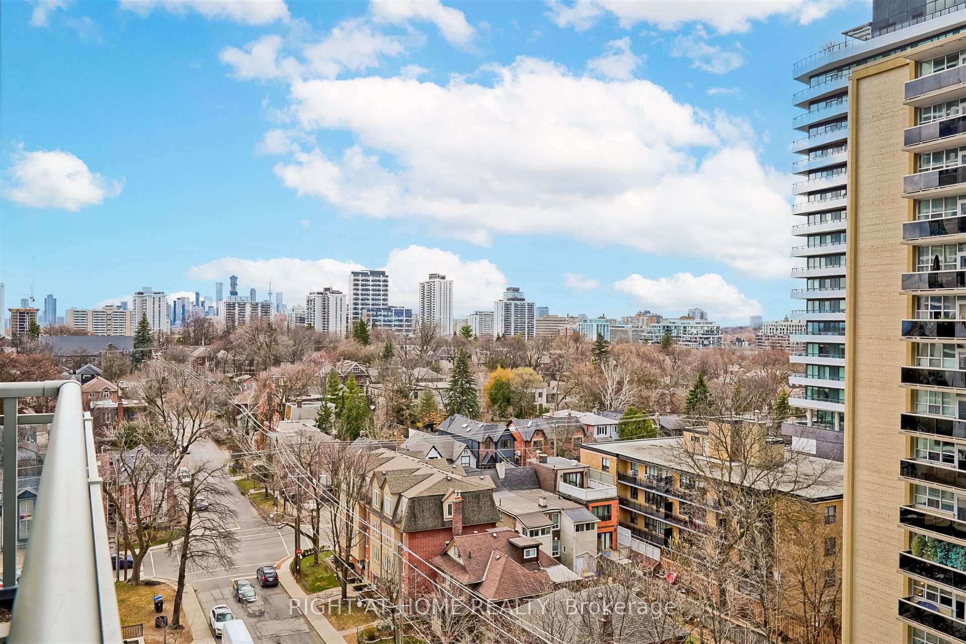 Photo 9 of Unit 908, 83 Redpath Avenue, Toronto, Mount Pleasant West — HOMEH