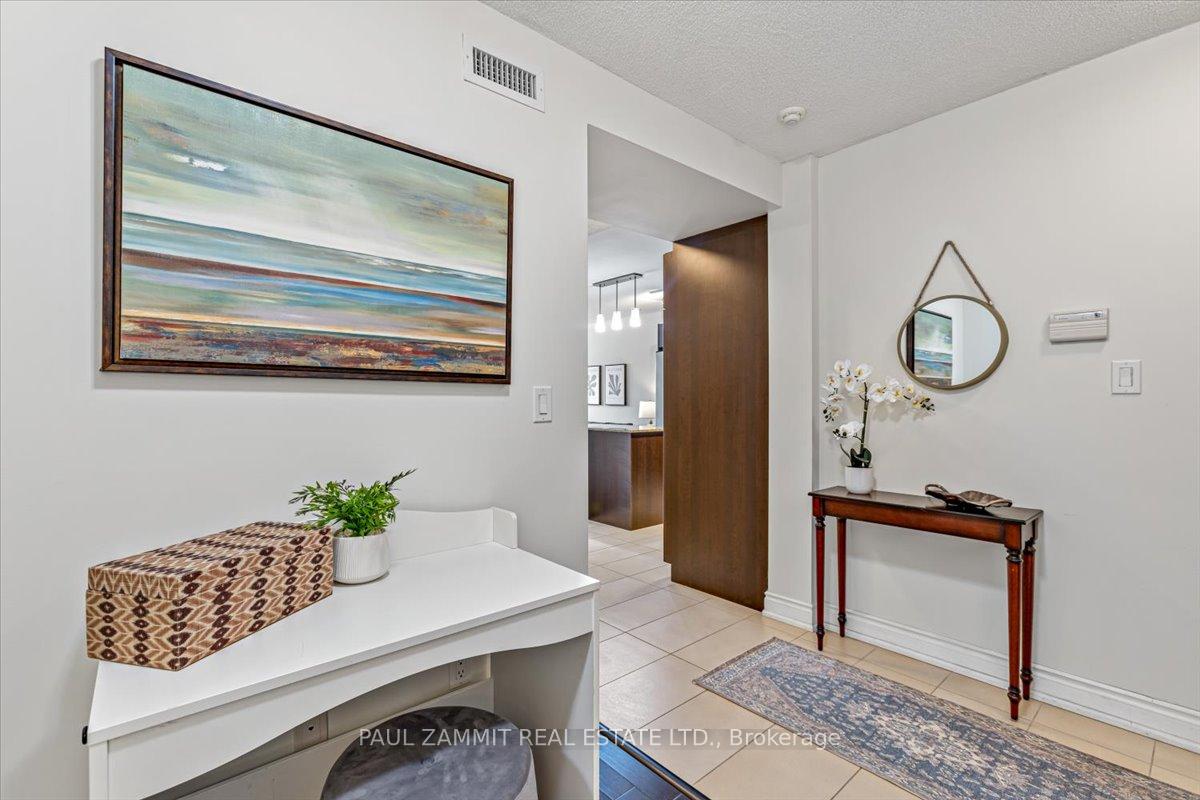 Photo 17 of Unit 319, 39 Galleria Parkway, Markham, Commerce Valley — HOMEH