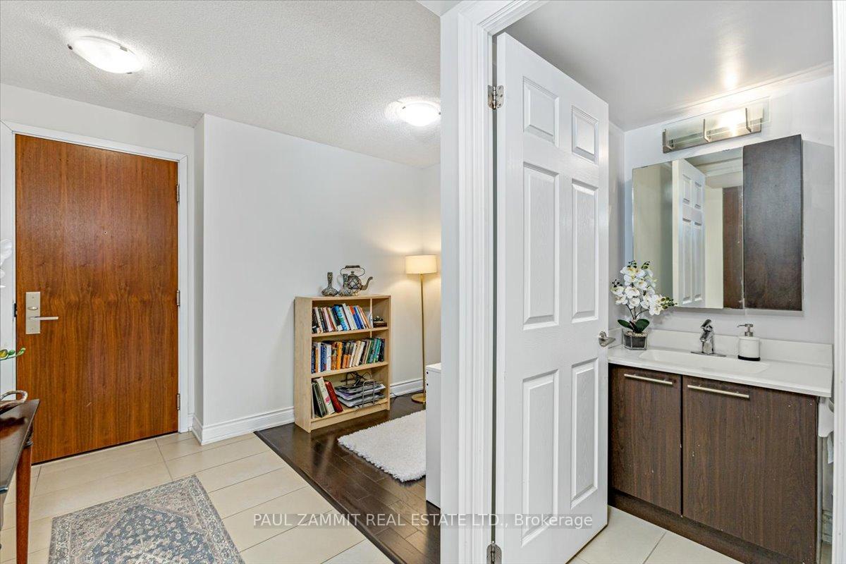Photo 12 of Unit 319, 39 Galleria Parkway, Markham, Commerce Valley — HOMEH