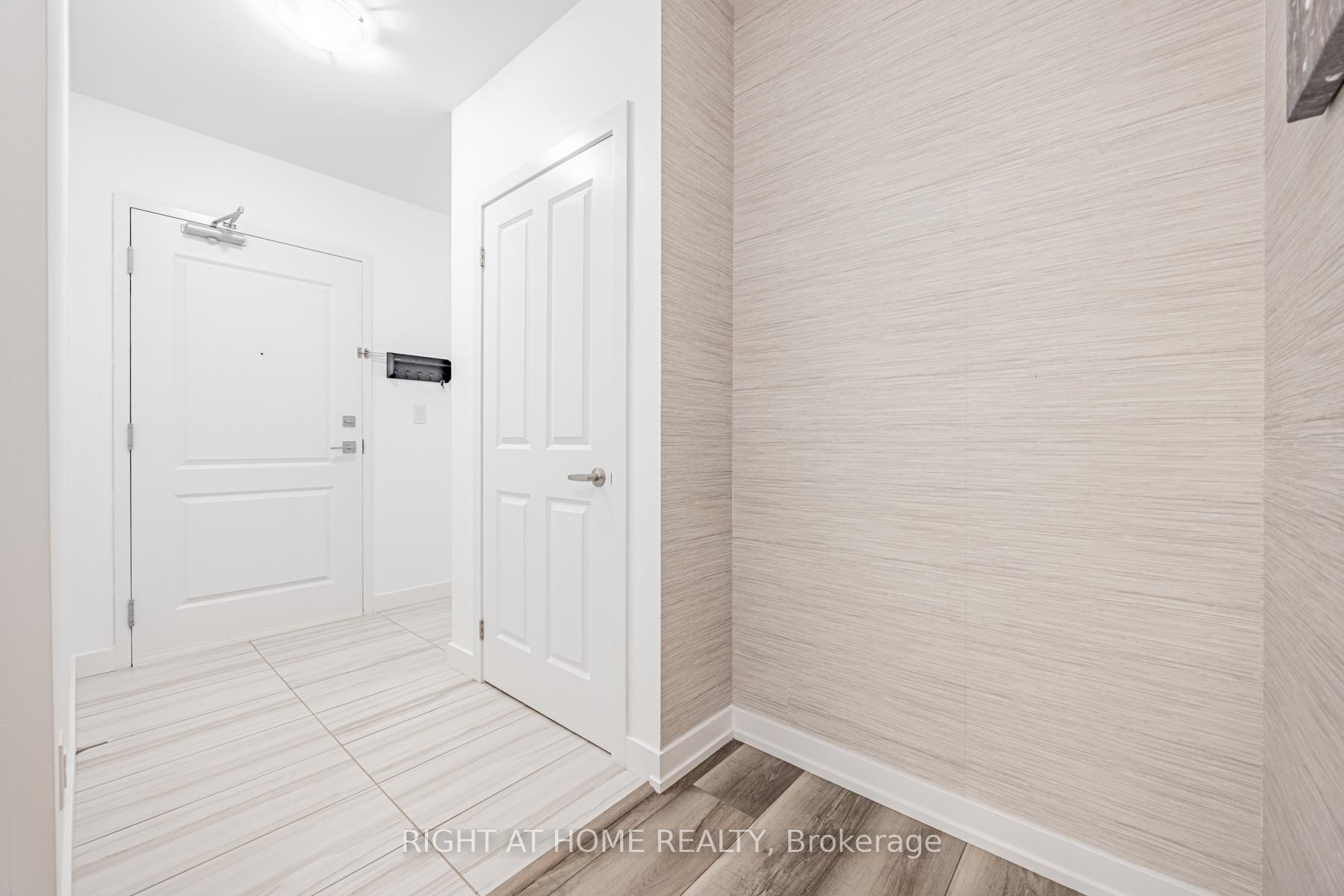 Photo 3 of Unit 105, 450 Dundas Street E, Hamilton, Waterdown — HOMEH