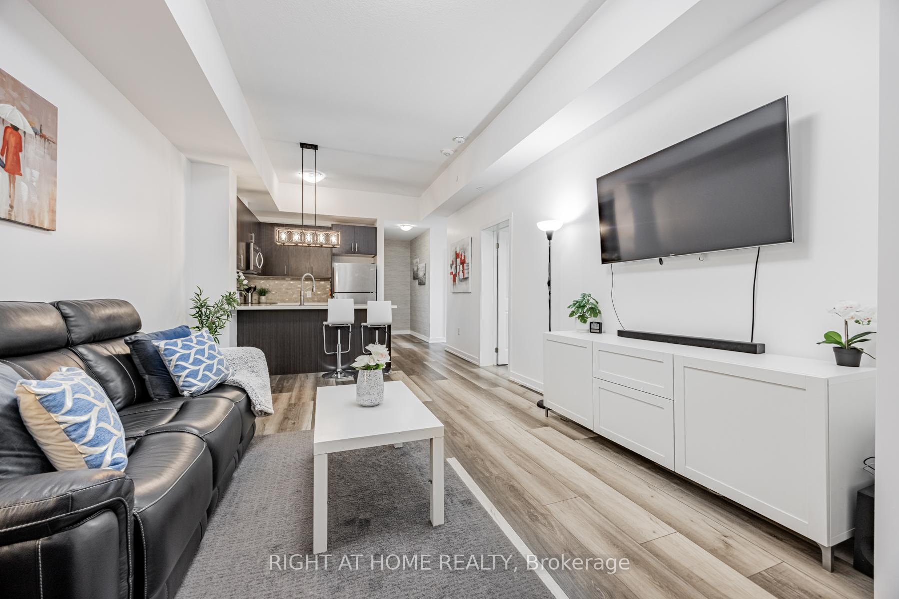 Photo 10 of Unit 105, 450 Dundas Street E, Hamilton, Waterdown — HOMEH